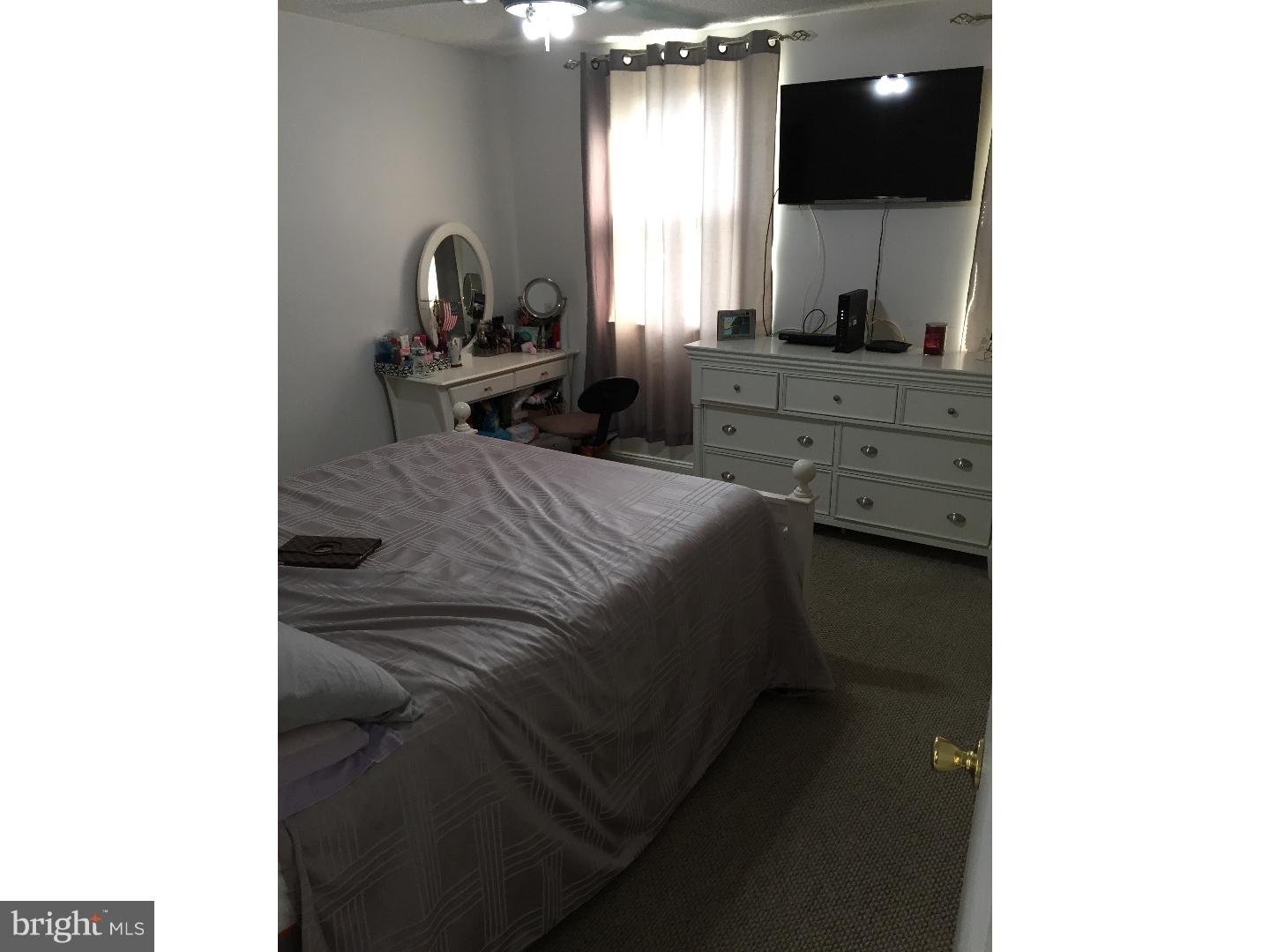 OXFORD CIRCLE - Residential