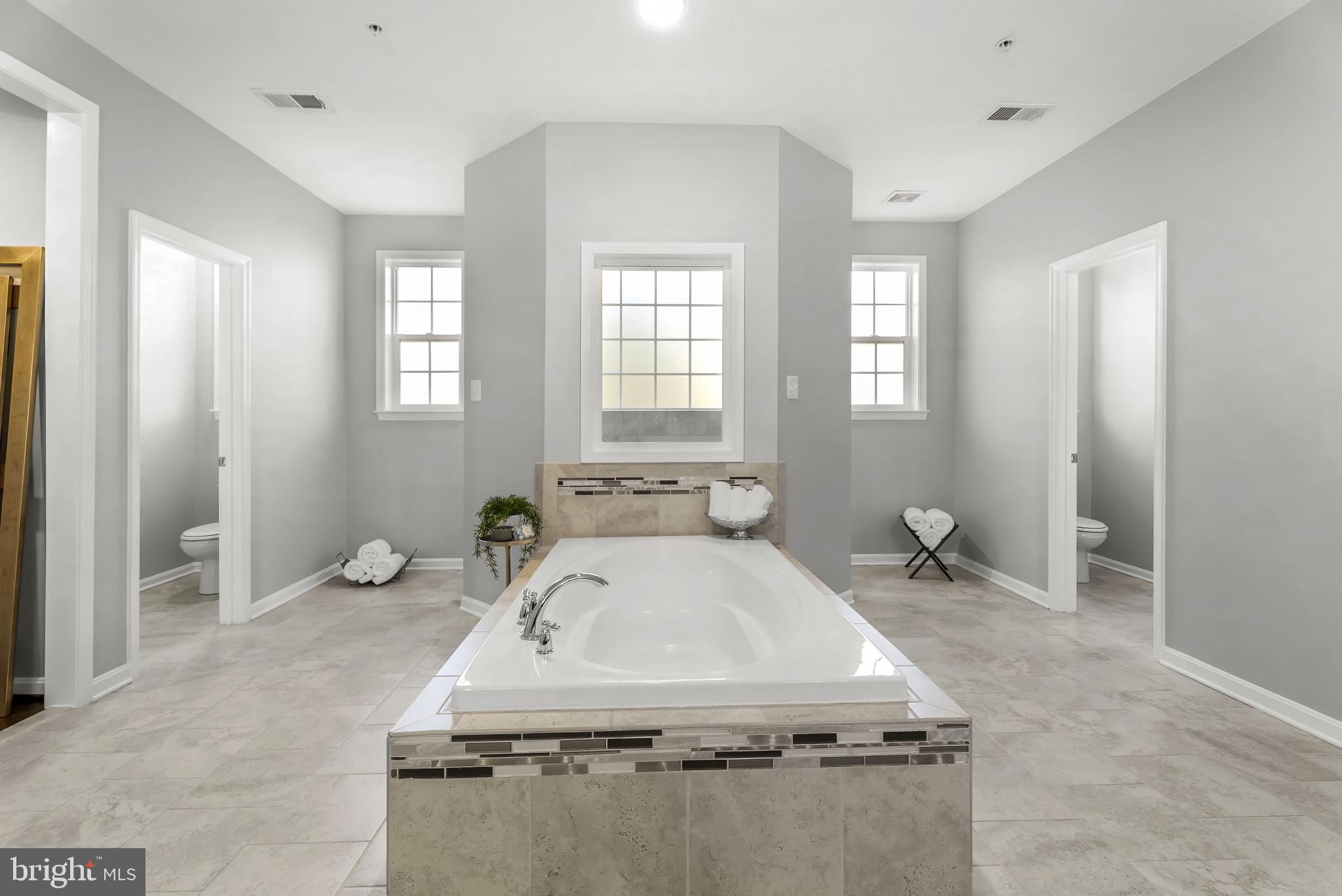 6609 OSBORNE HILL DRIVE