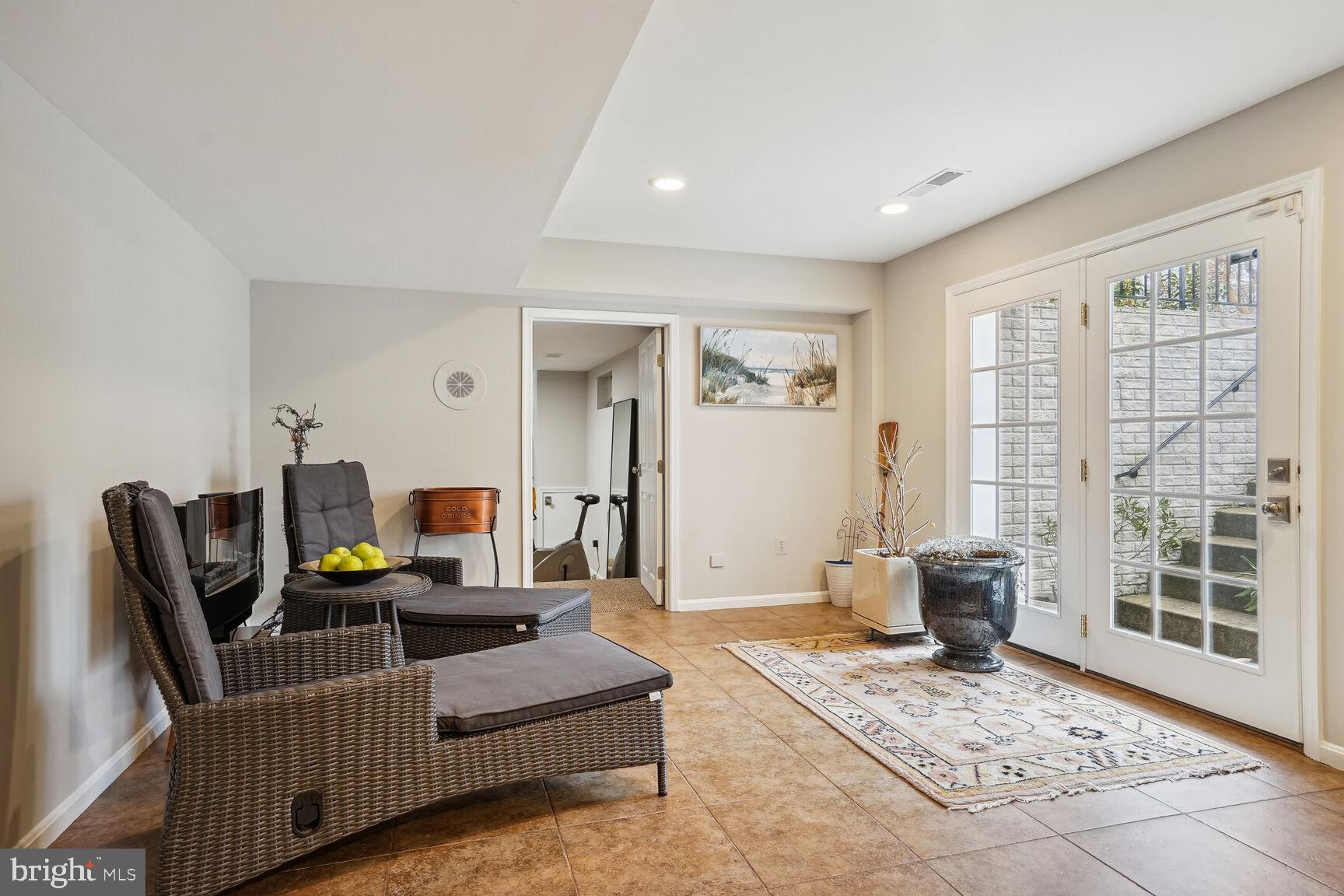 ASHLEIGH GREENE - Residential