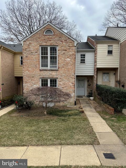 1954 HOPEWOOD DRIVE FALLS CHURCH VA 22043