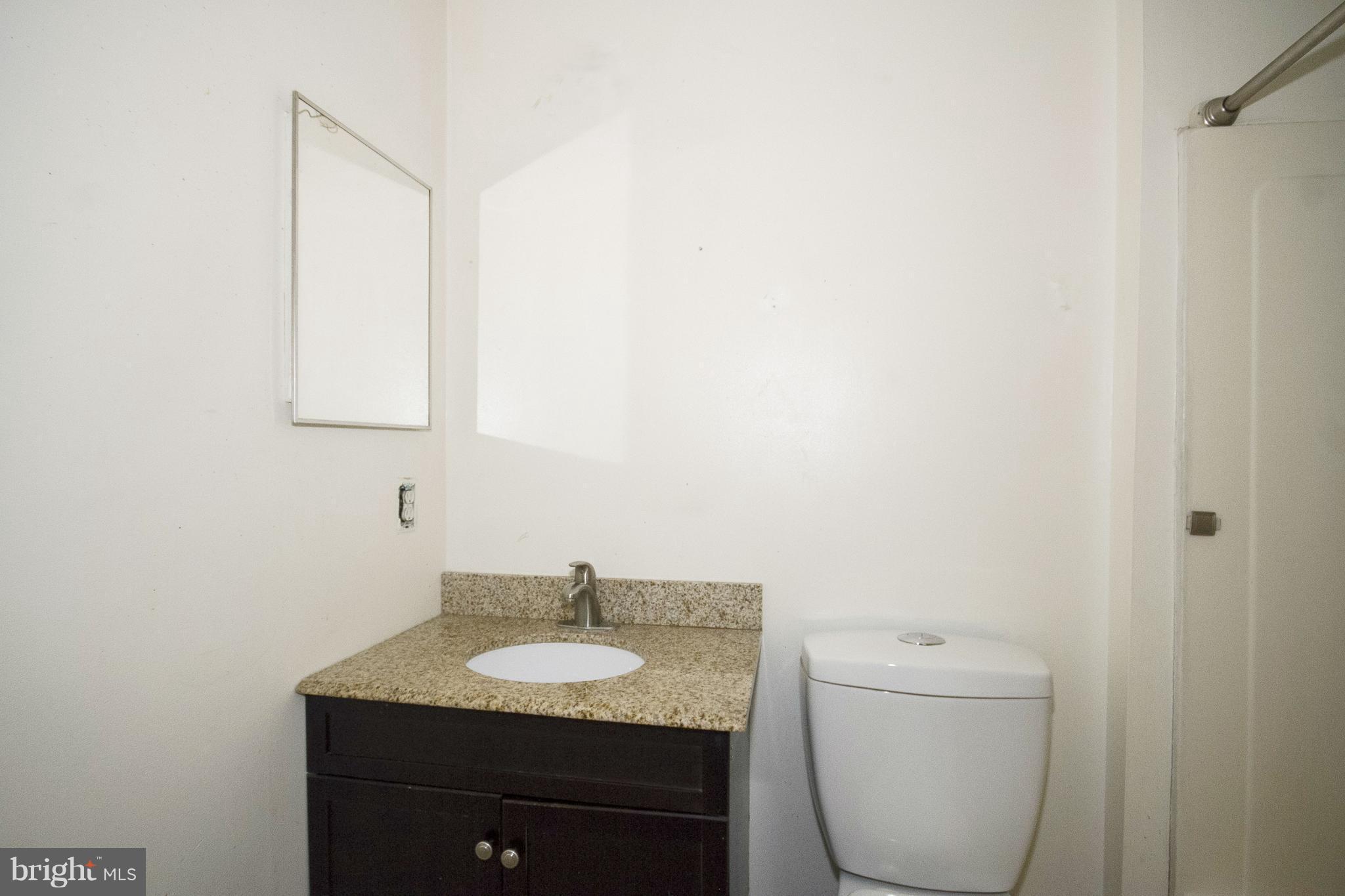 BOSTON COURTS - Residential