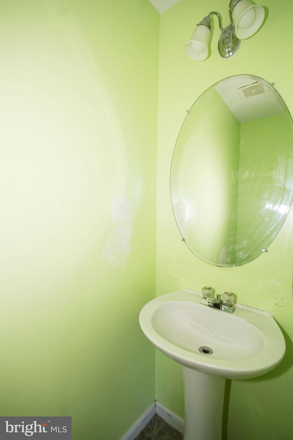 BOSTON COURTS - Residential