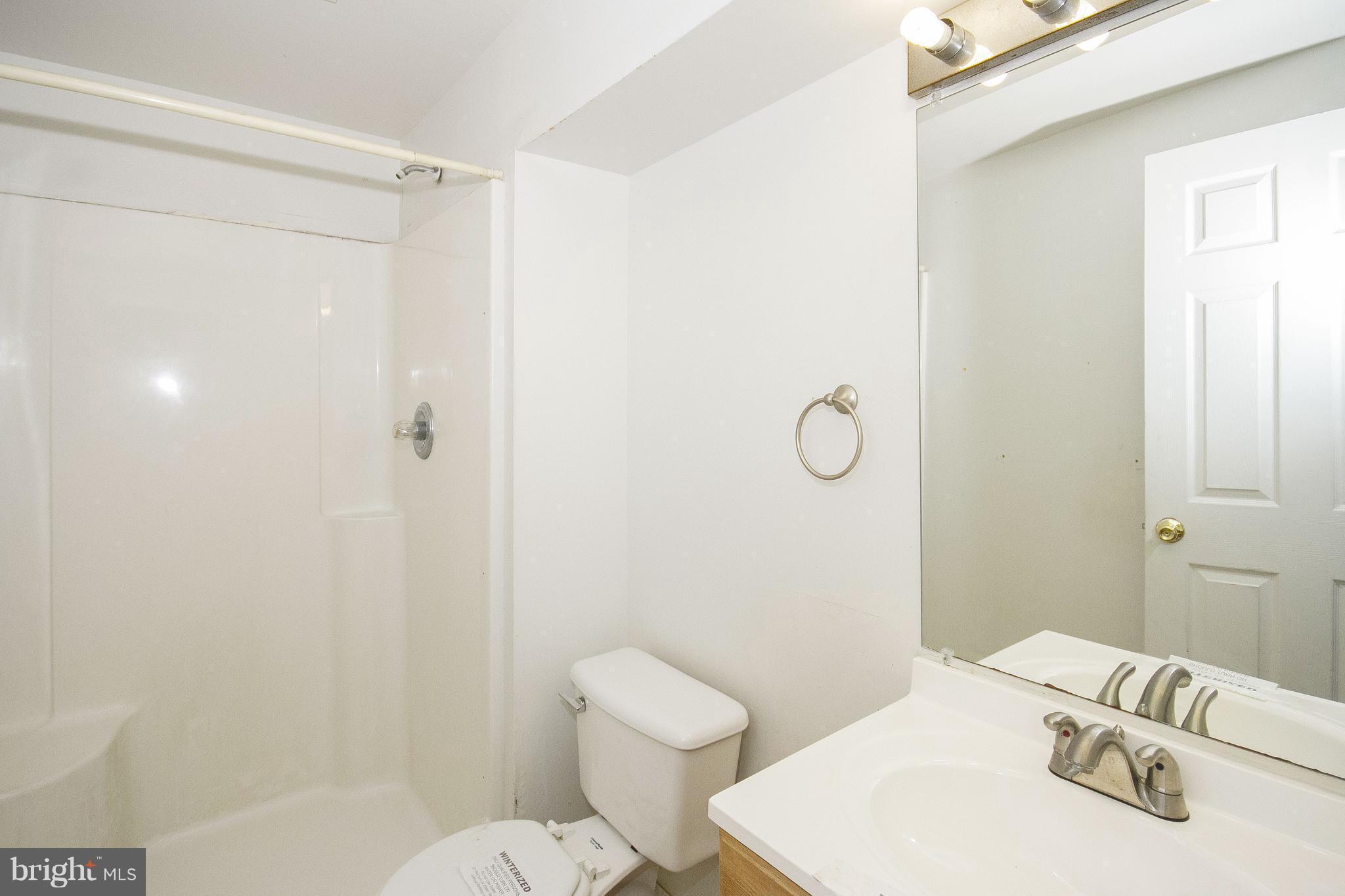 BOSTON COURTS - Residential