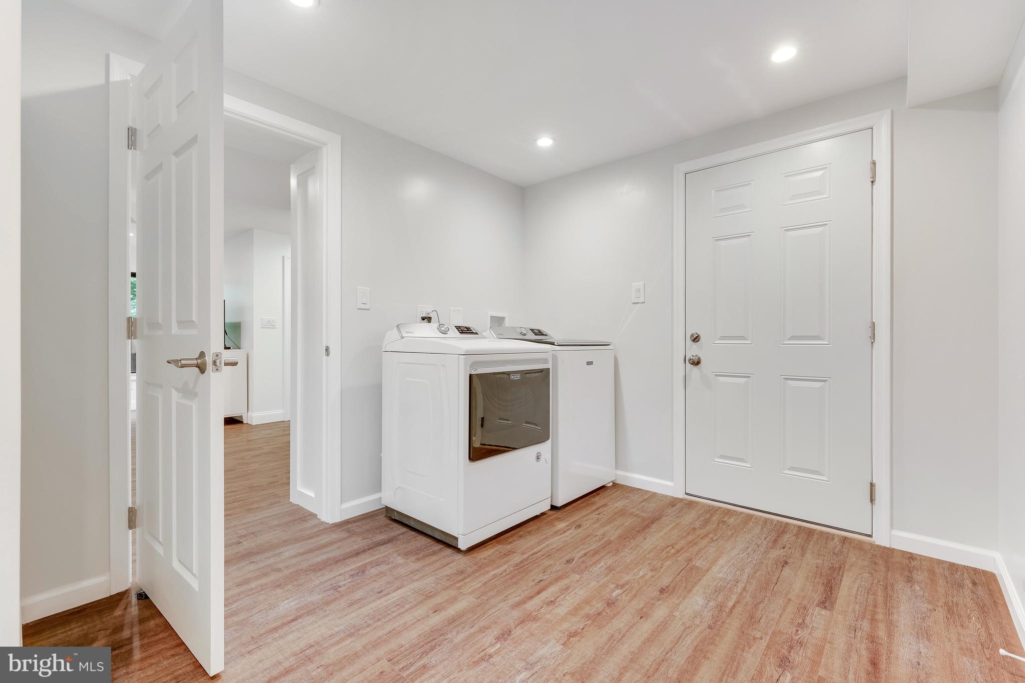 CHESTERBROOK WOODS - Residential