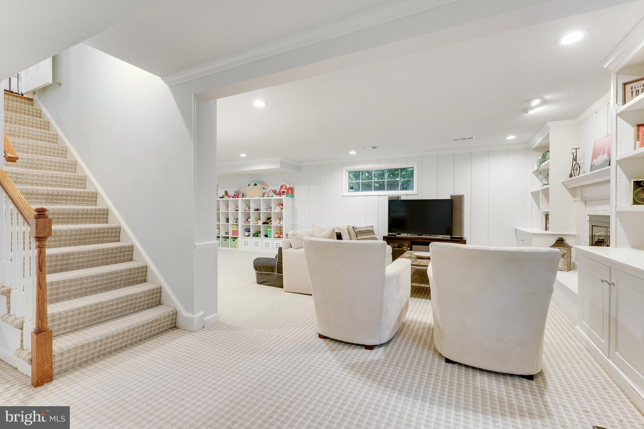 CHESTERBROOK WOODS - Residential