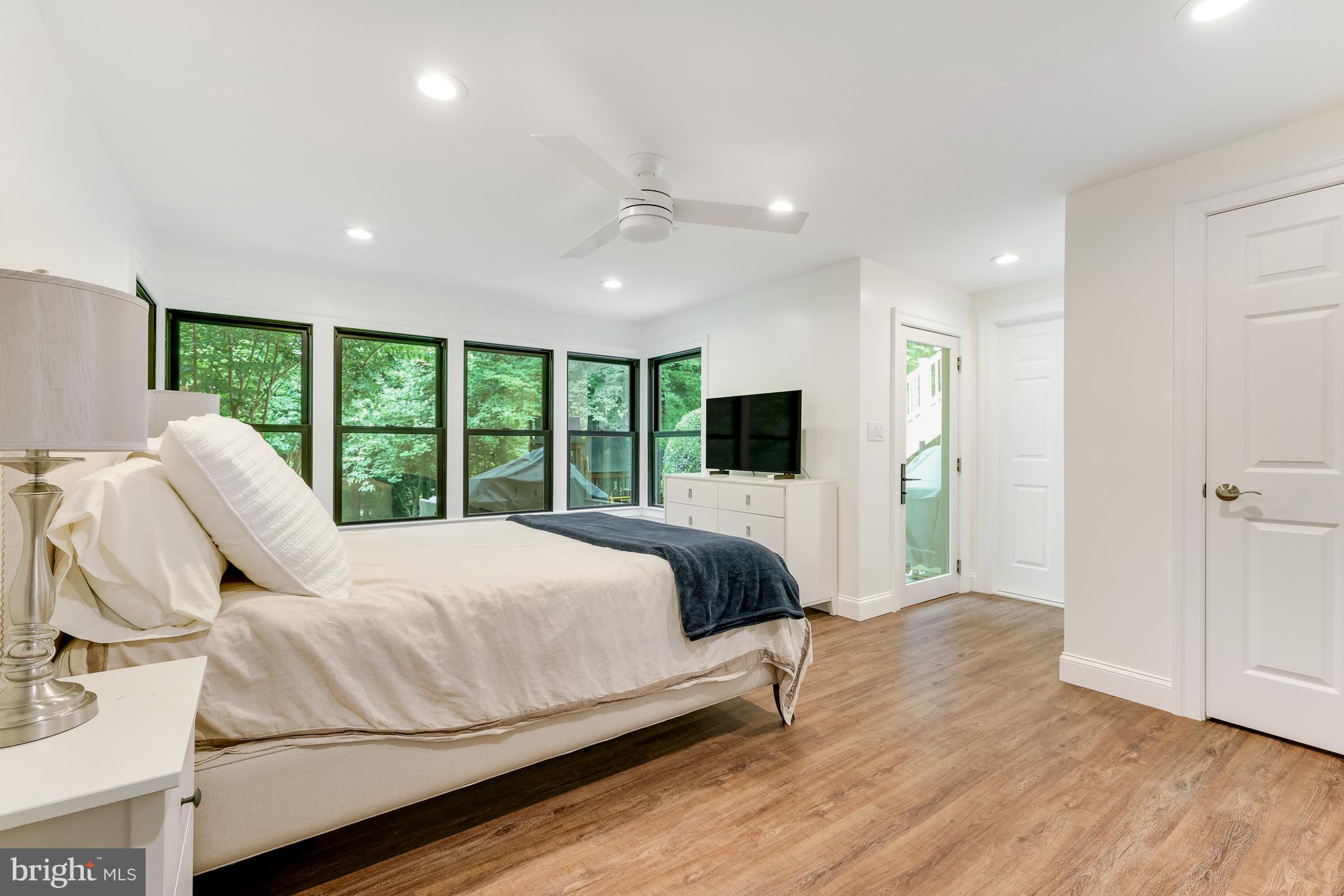 CHESTERBROOK WOODS - Residential