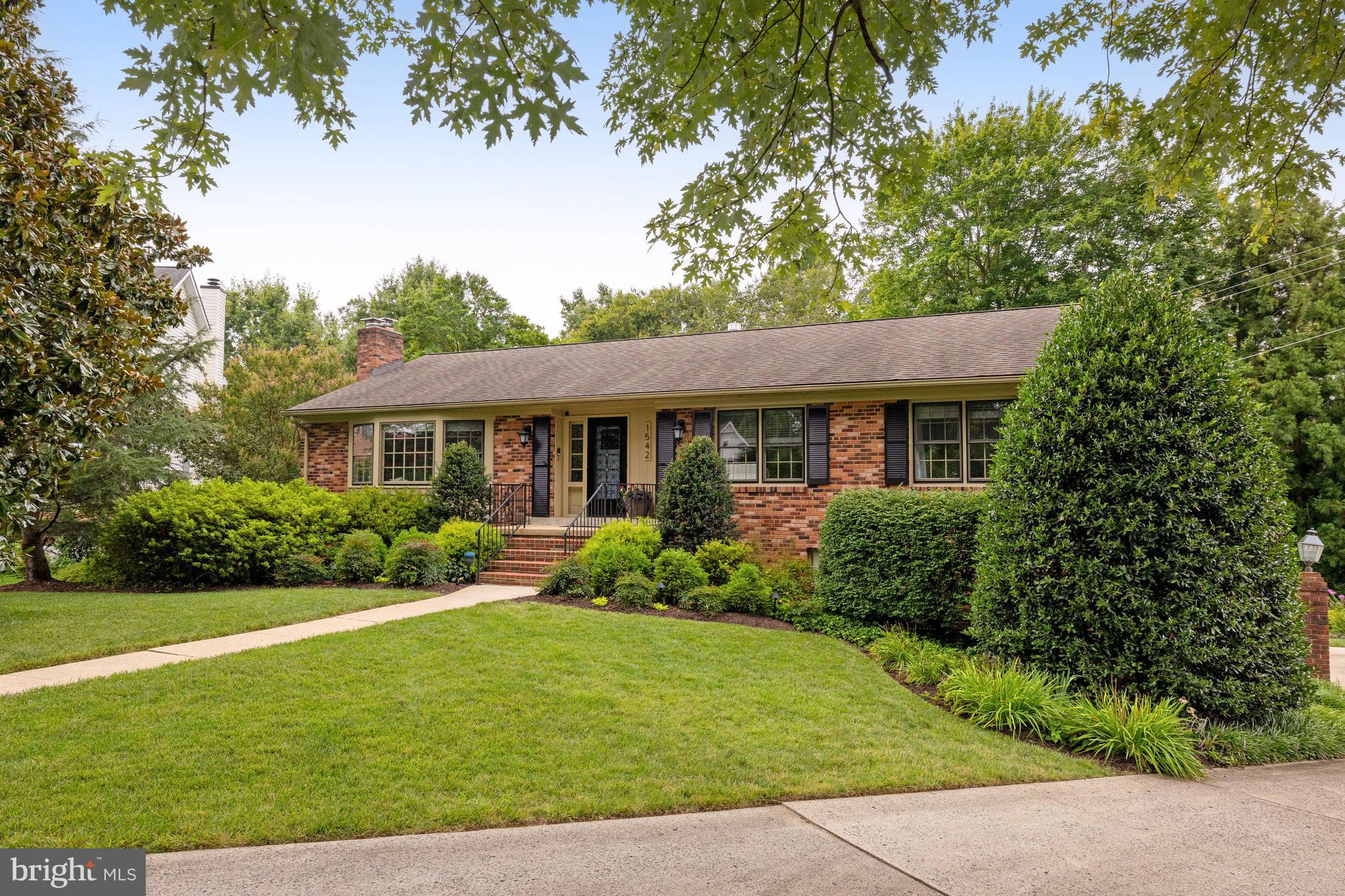 CHESTERBROOK WOODS - Residential