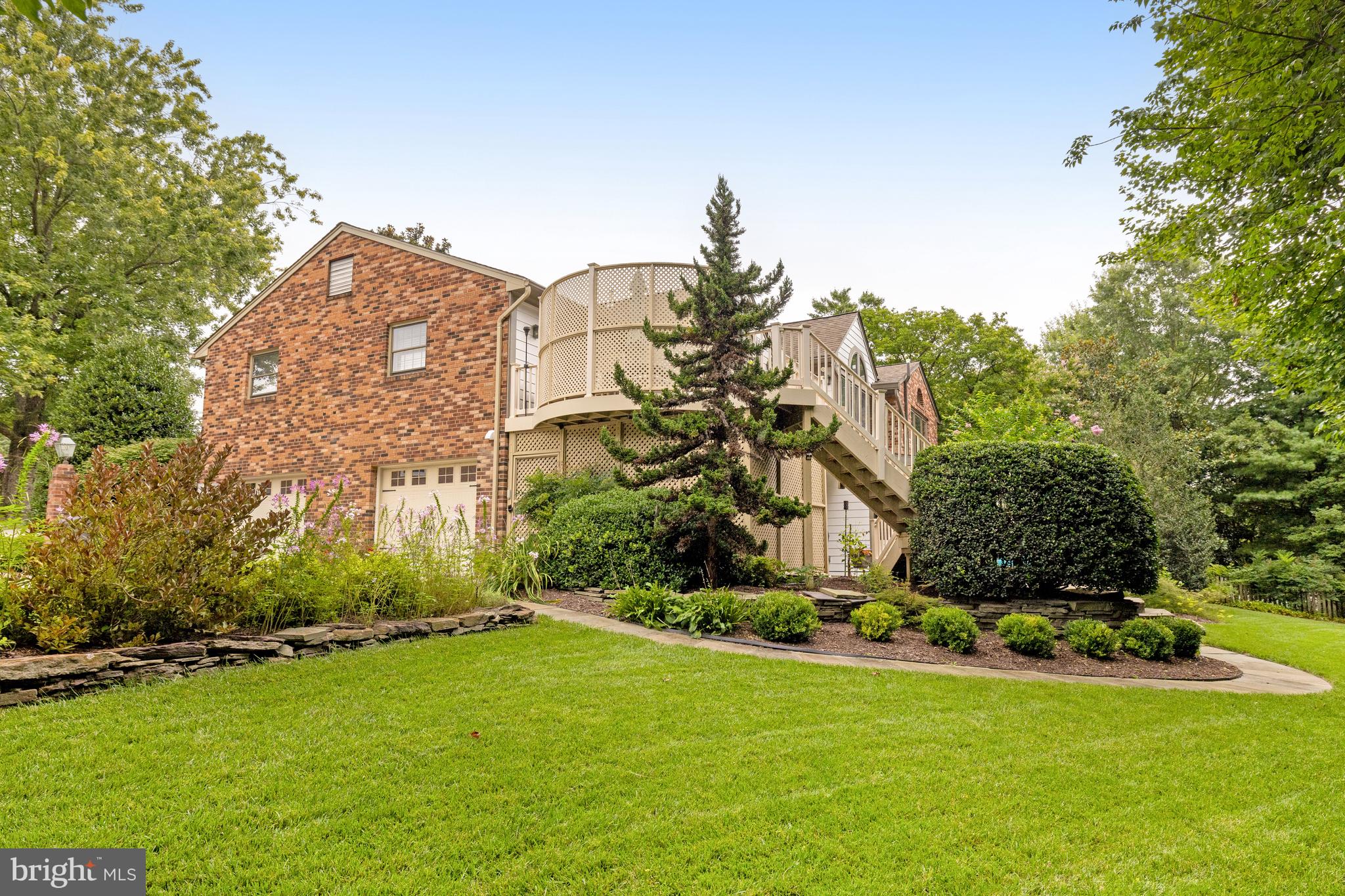 CHESTERBROOK WOODS - Residential