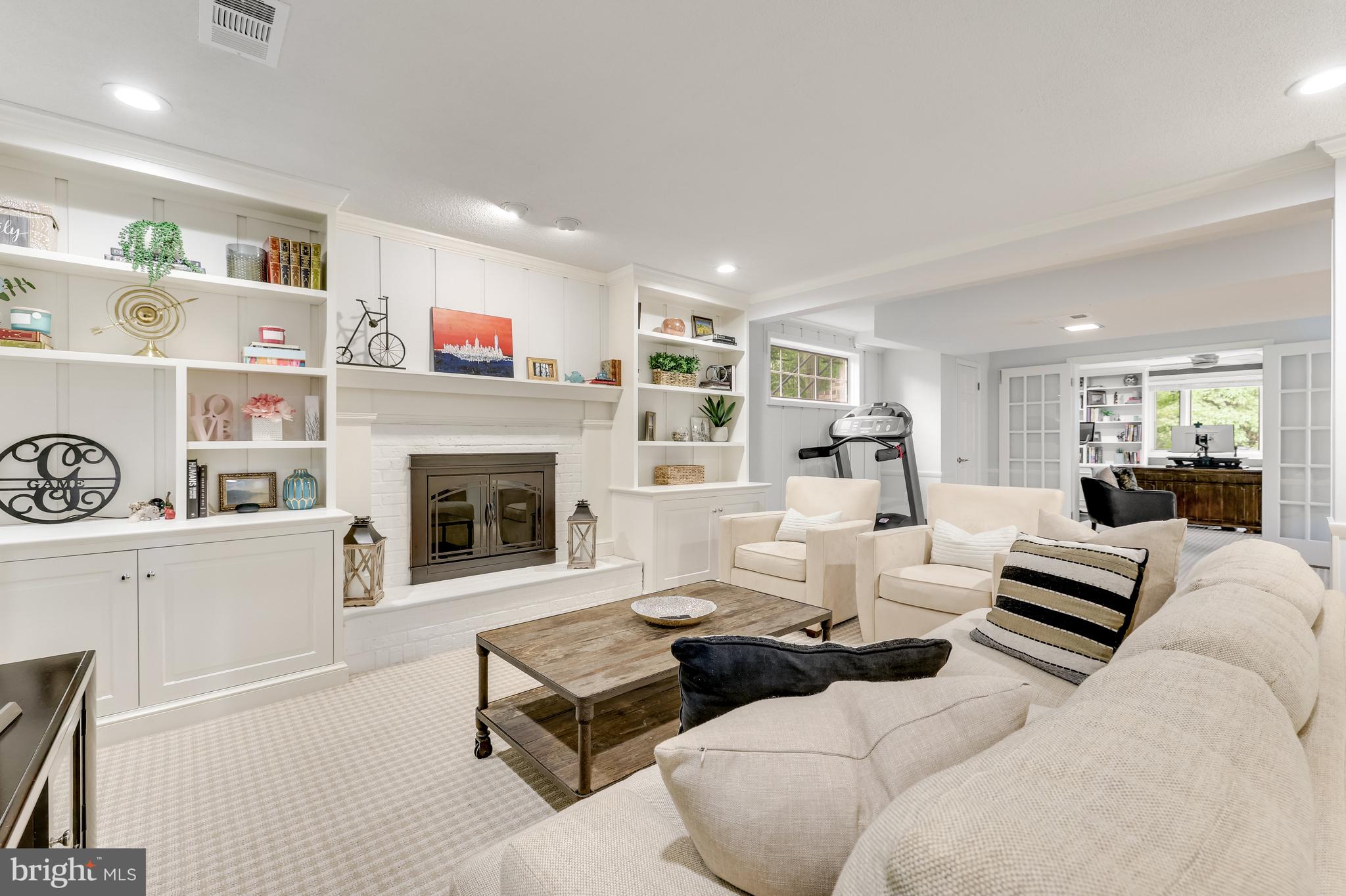 CHESTERBROOK WOODS - Residential