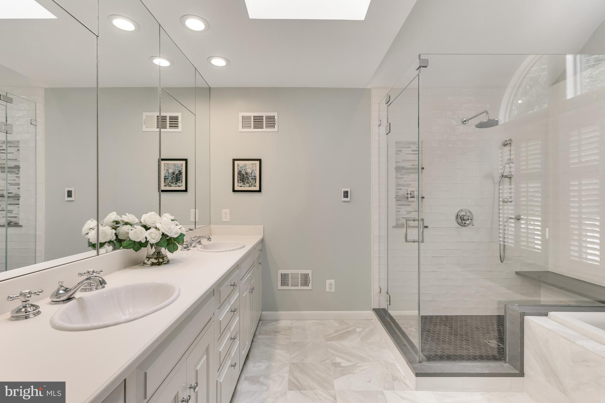 CHESTERBROOK WOODS - Residential