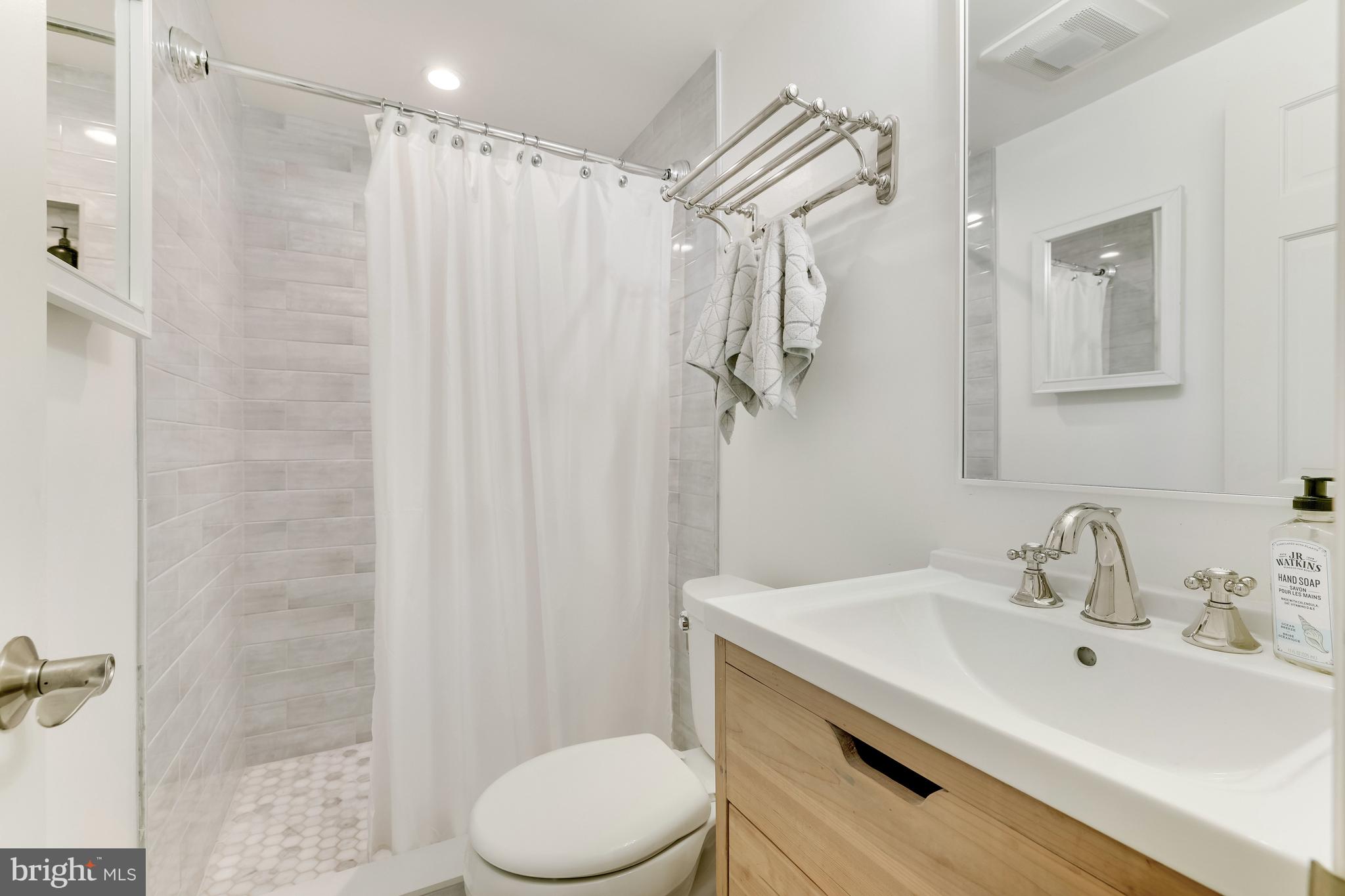 CHESTERBROOK WOODS - Residential