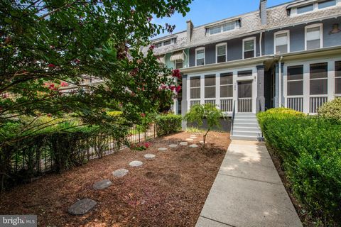 1606 POTOMAC AVENUE SE WASHINGTON DC 20003