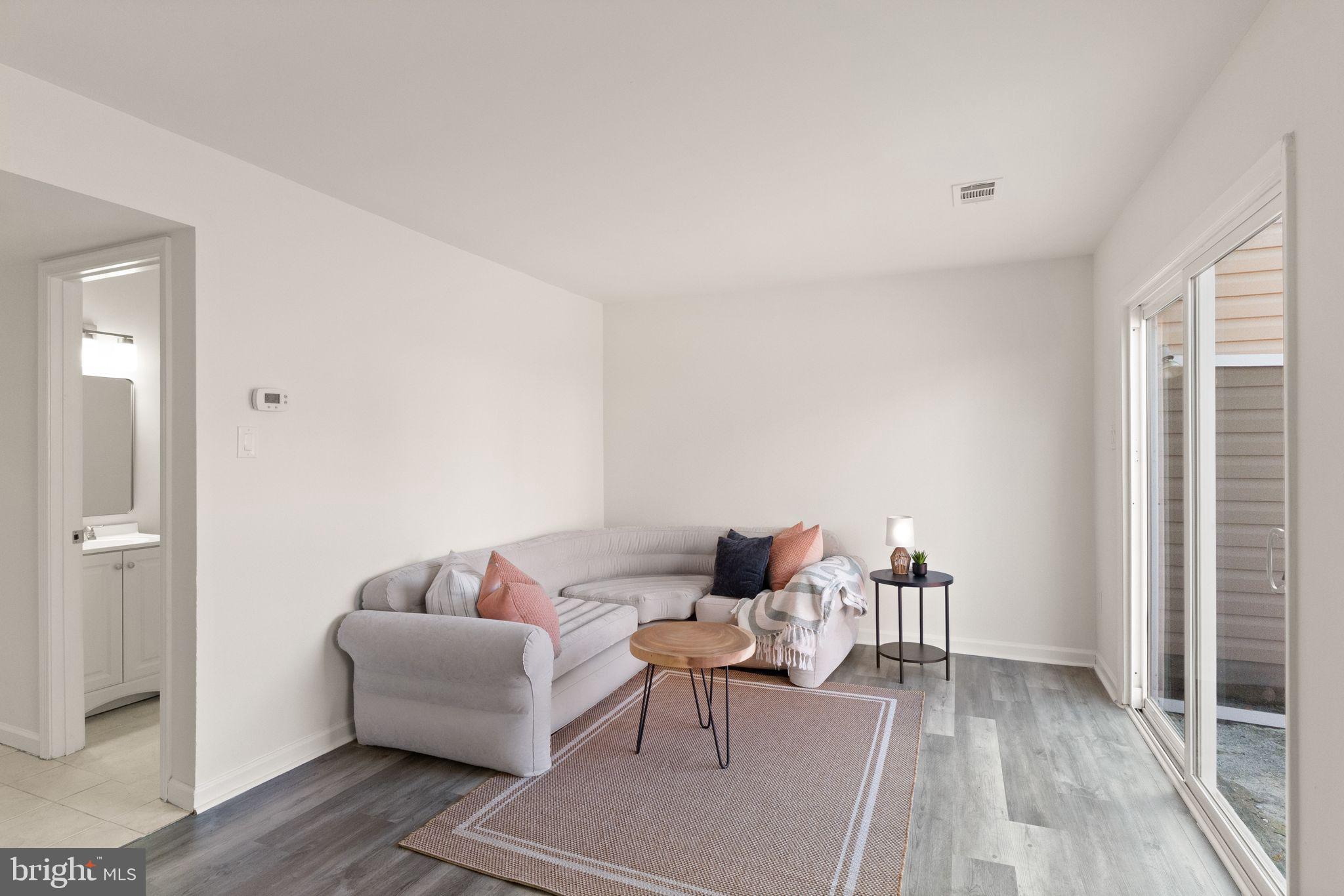 WILLOWBROOK - Residential