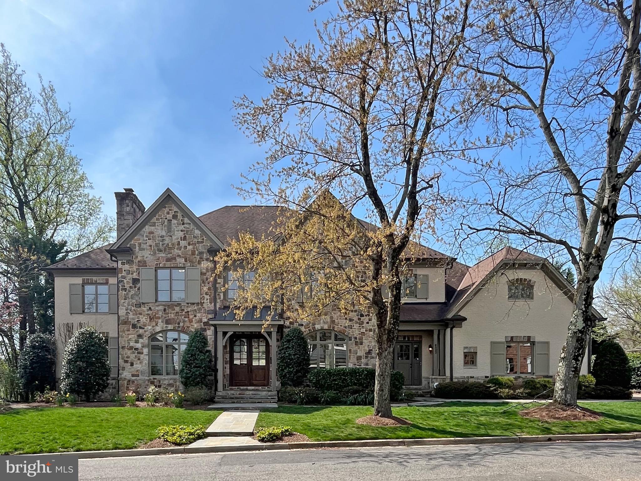 COUNTRY CLUB HILLS - Residential