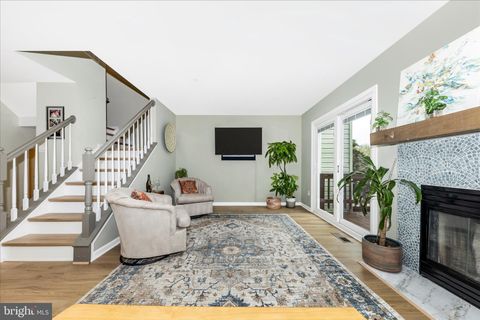 Tiny photo for 2902 Clovercrest Way, OLNEY, MD 20832 (MLS # MDMC2231450)