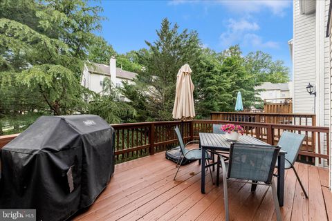 Tiny photo for 2902 Clovercrest Way, OLNEY, MD 20832 (MLS # MDMC2231450)