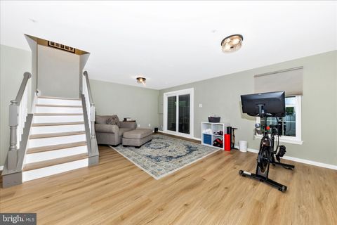 Tiny photo for 2902 Clovercrest Way, OLNEY, MD 20832 (MLS # MDMC2231450)
