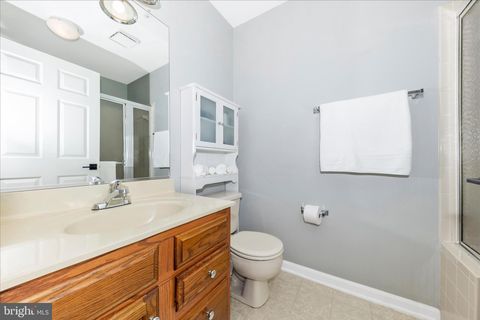 Tiny photo for 2902 Clovercrest Way, OLNEY, MD 20832 (MLS # MDMC2231450)