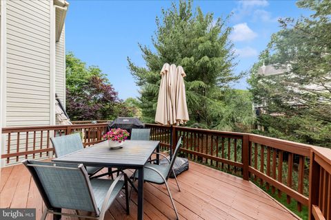 Tiny photo for 2902 Clovercrest Way, OLNEY, MD 20832 (MLS # MDMC2231450)