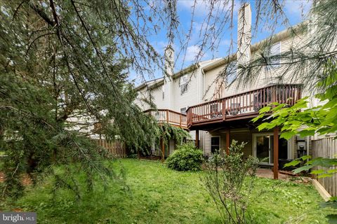 Tiny photo for 2902 Clovercrest Way, OLNEY, MD 20832 (MLS # MDMC2231450)