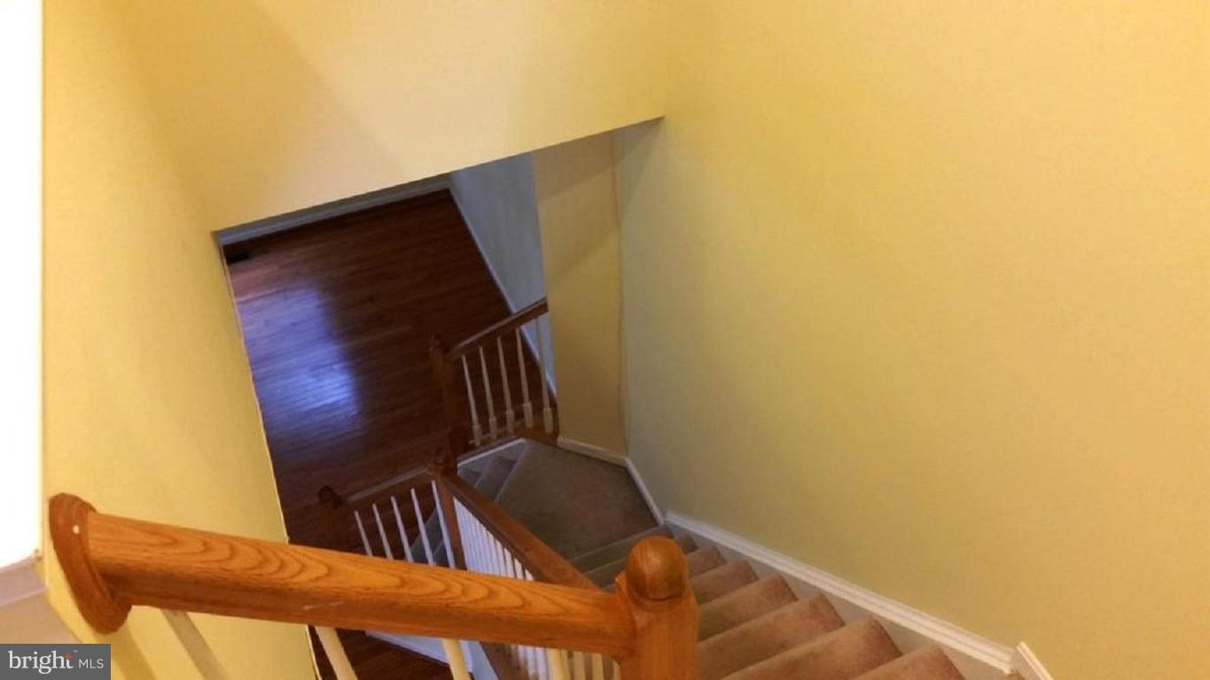 POTOMAC LAKES - Residential Lease