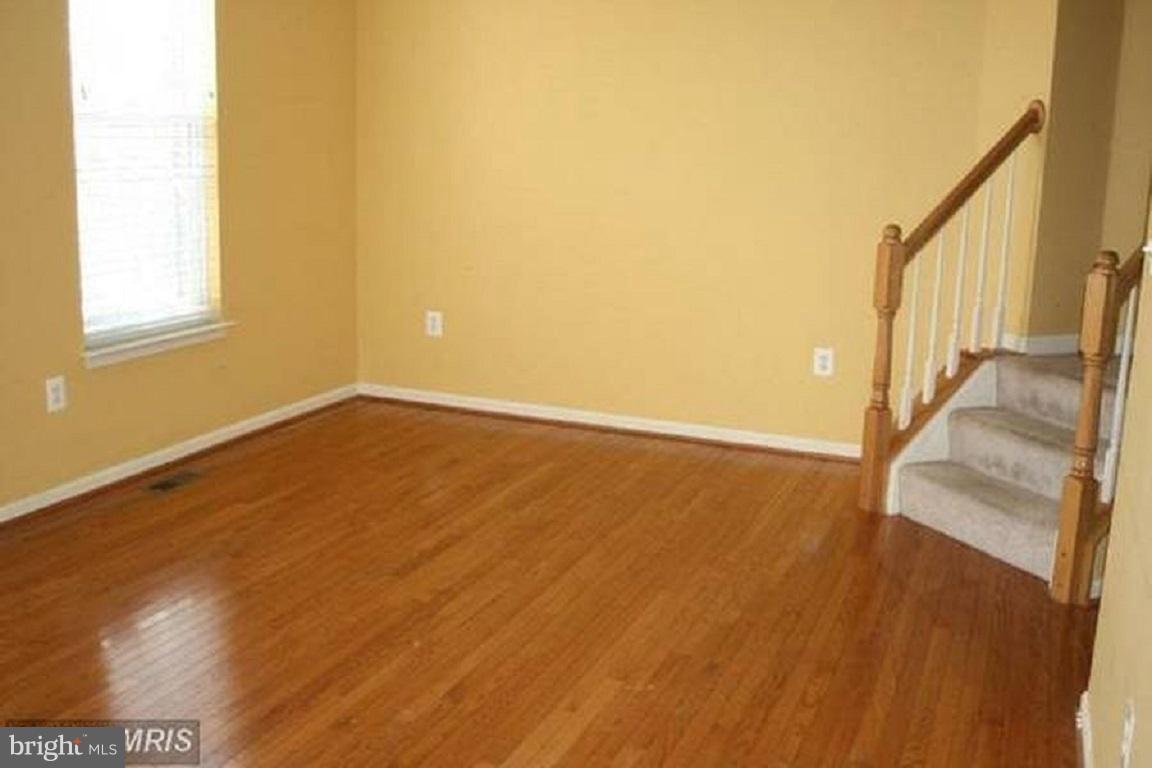 POTOMAC LAKES - Residential Lease