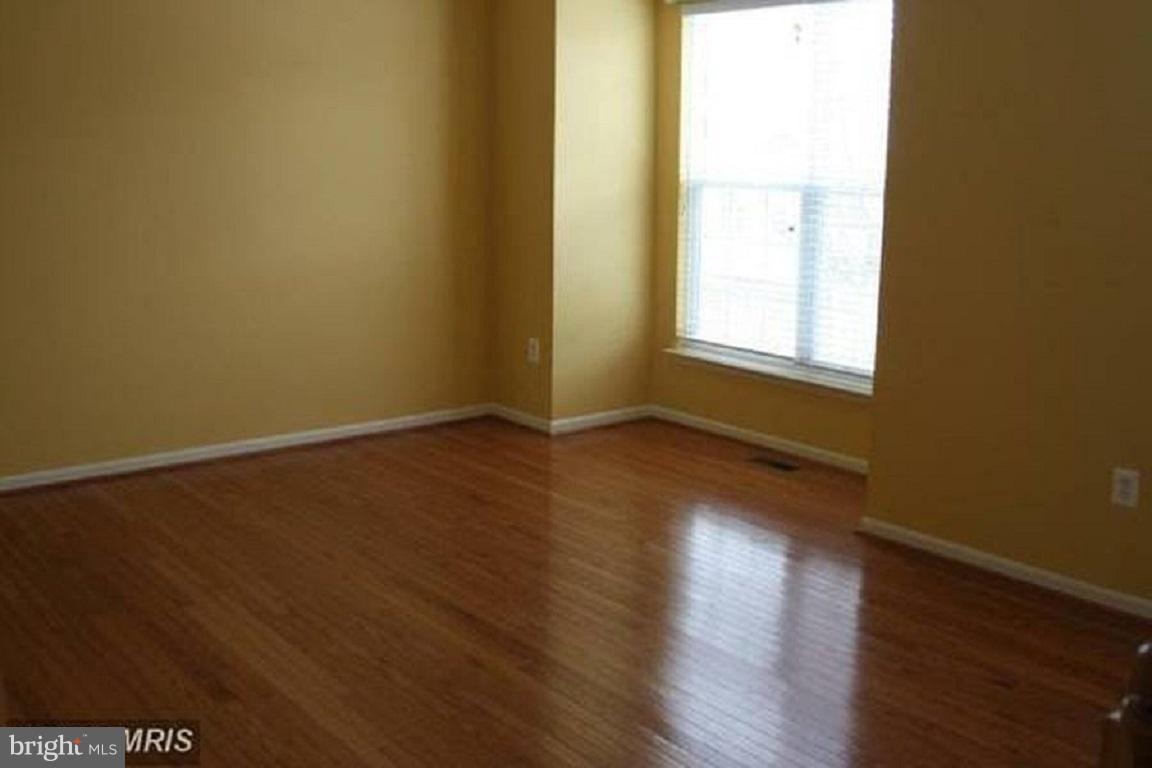 POTOMAC LAKES - Residential Lease