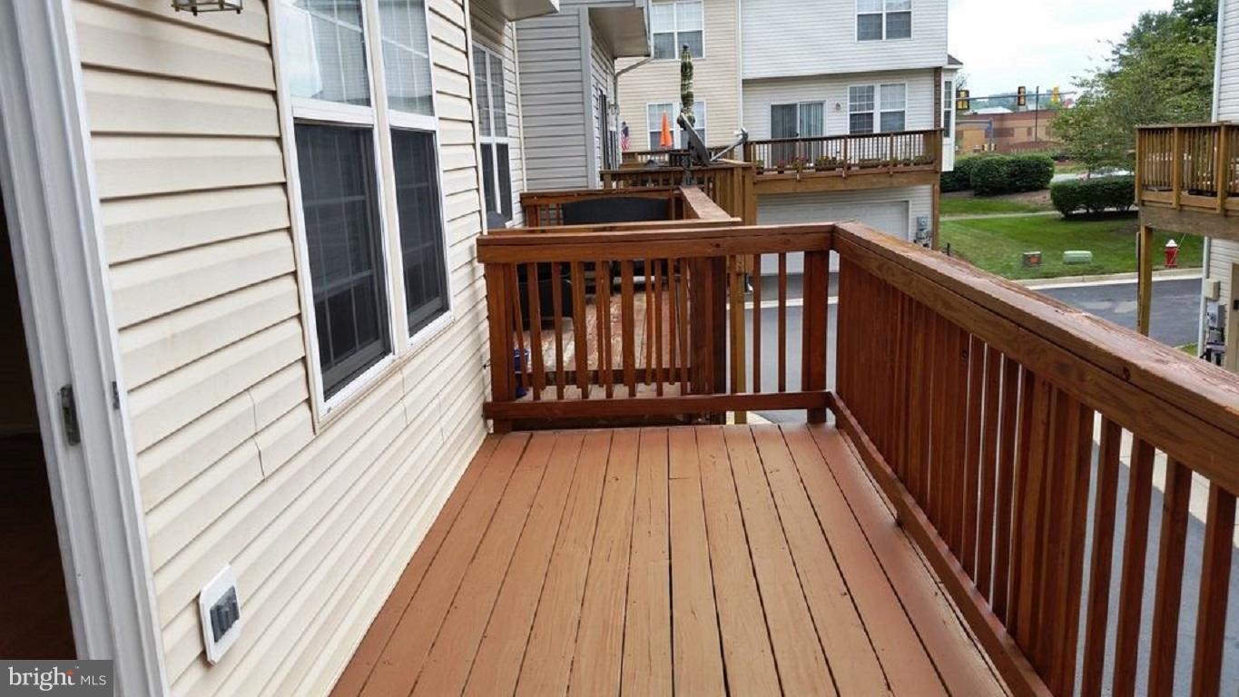 POTOMAC LAKES - Residential Lease