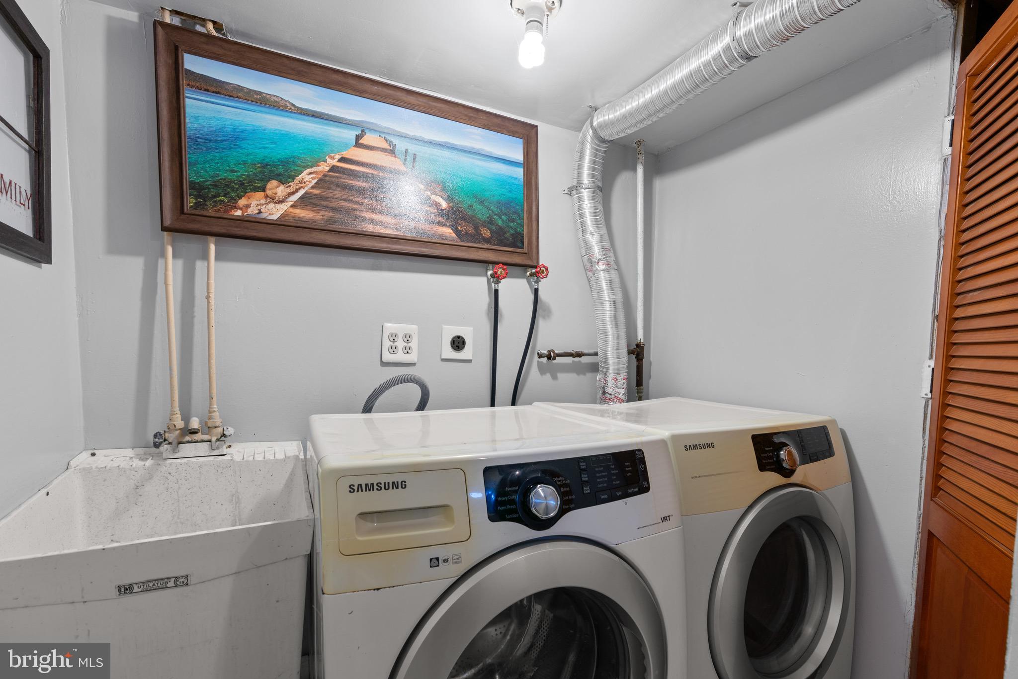 WHEATON VIEW - Residential