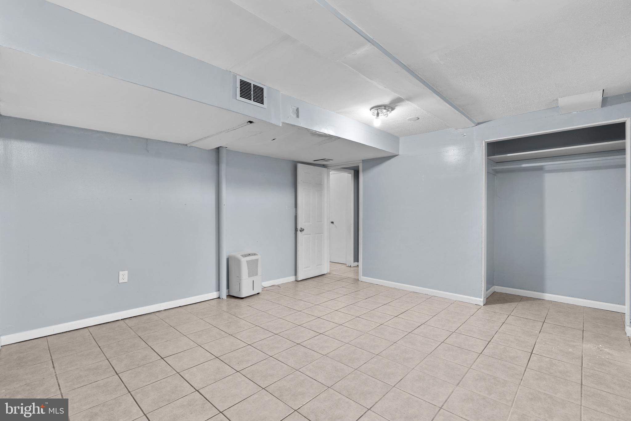 WHEATON VIEW - Residential