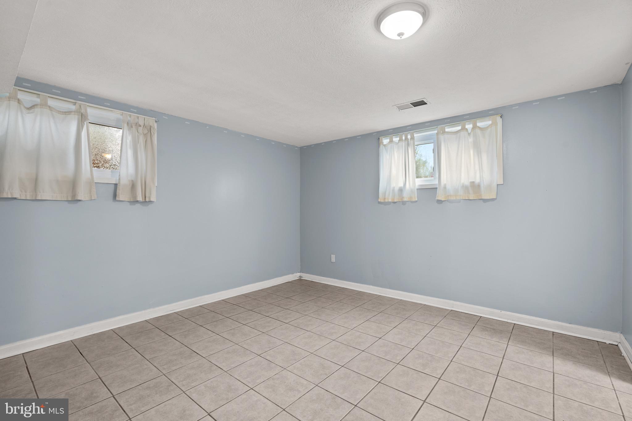 WHEATON VIEW - Residential