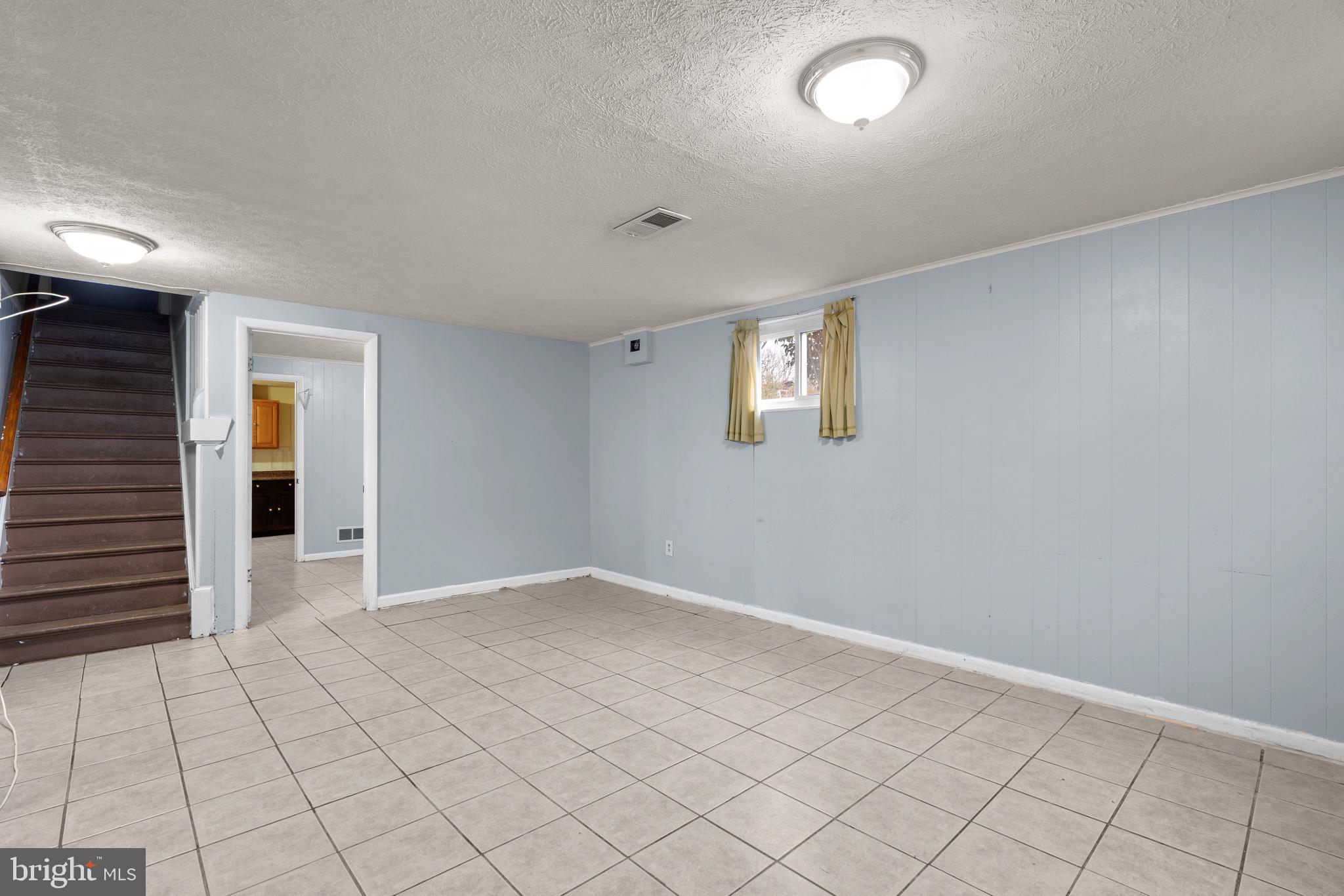 WHEATON VIEW - Residential