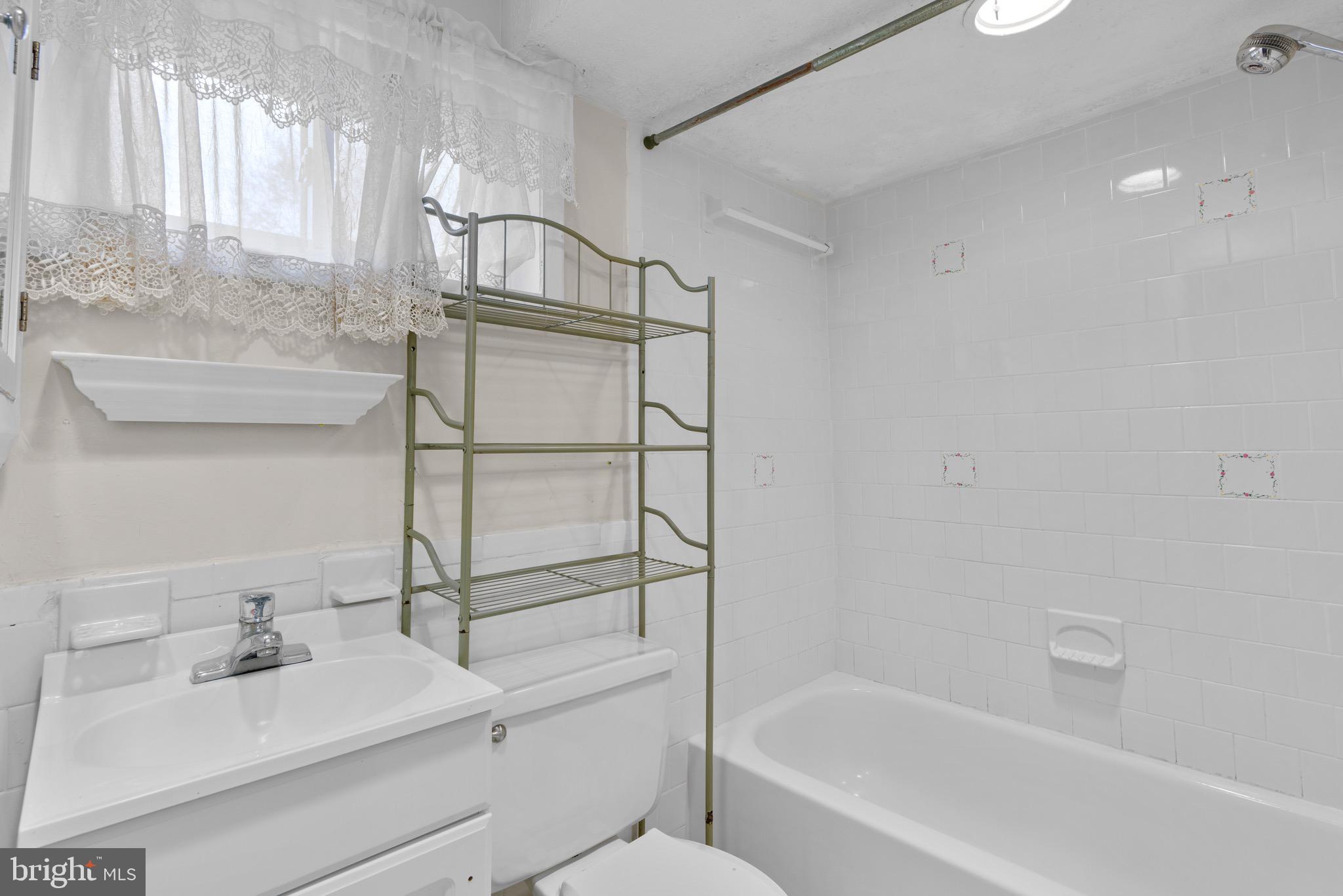 WHEATON VIEW - Residential