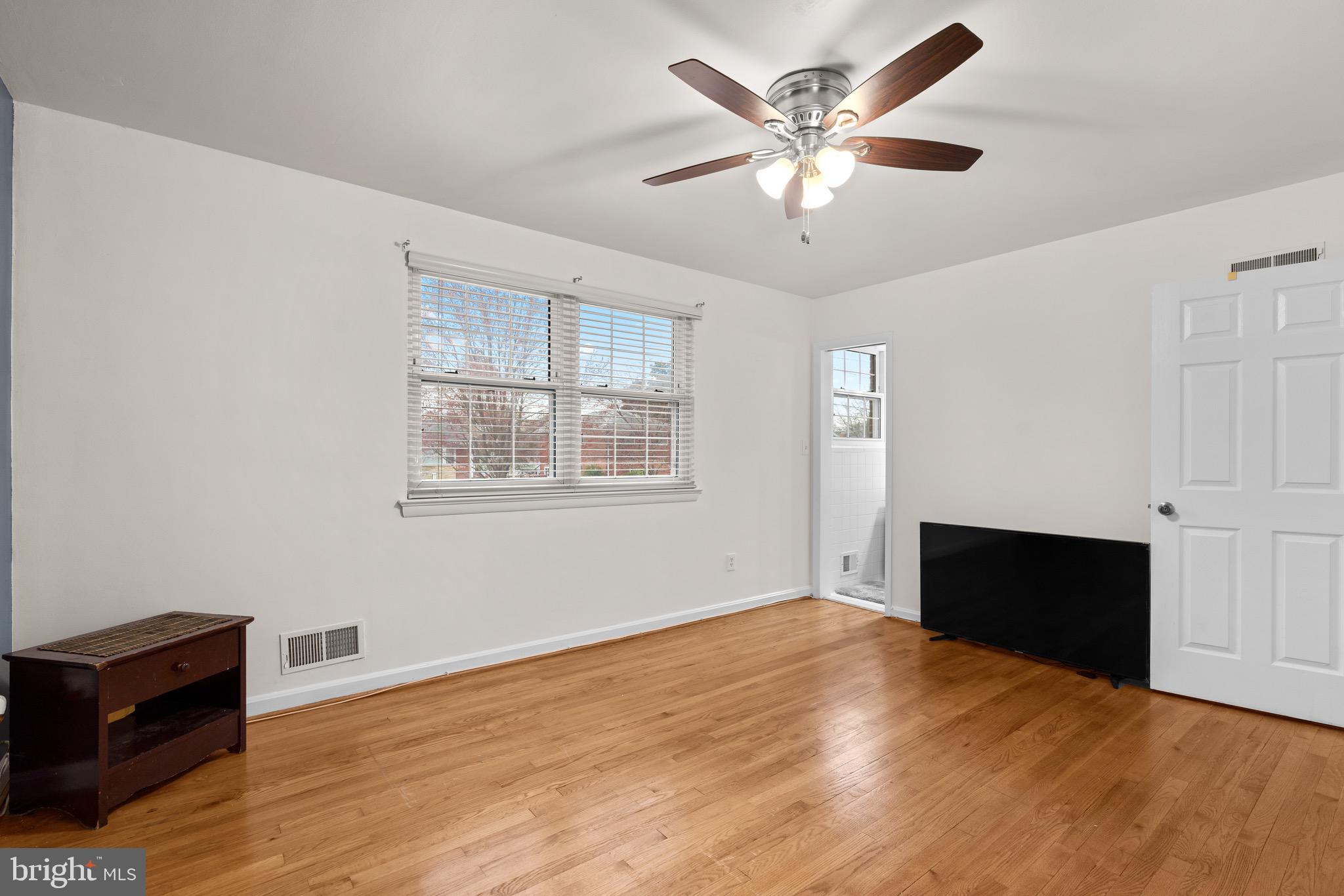 WHEATON VIEW - Residential