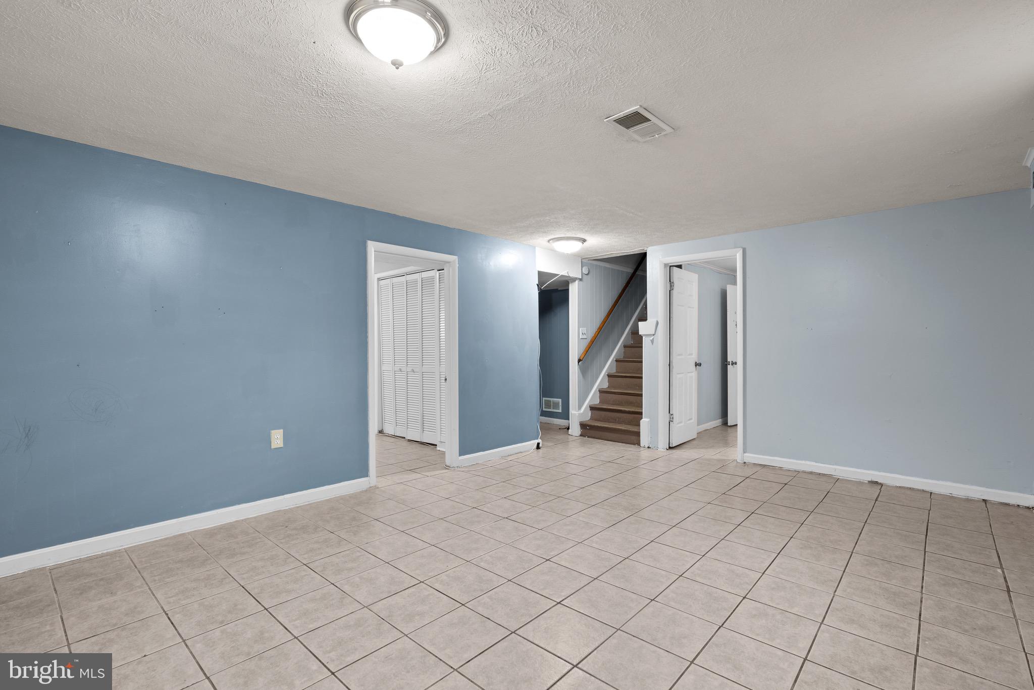 WHEATON VIEW - Residential