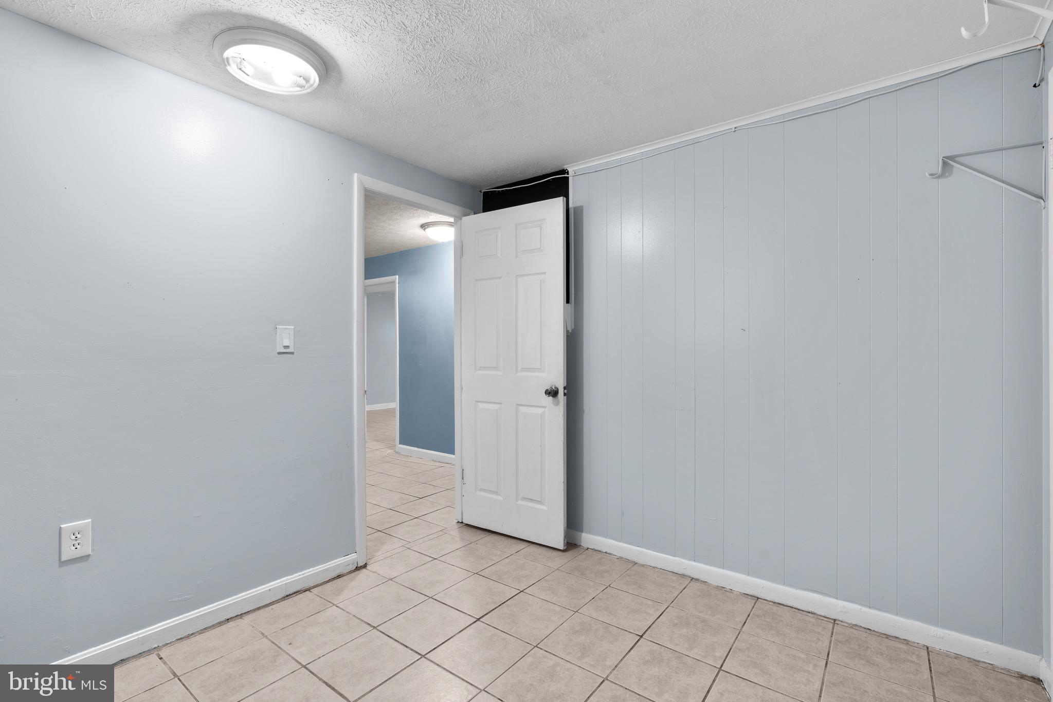 WHEATON VIEW - Residential