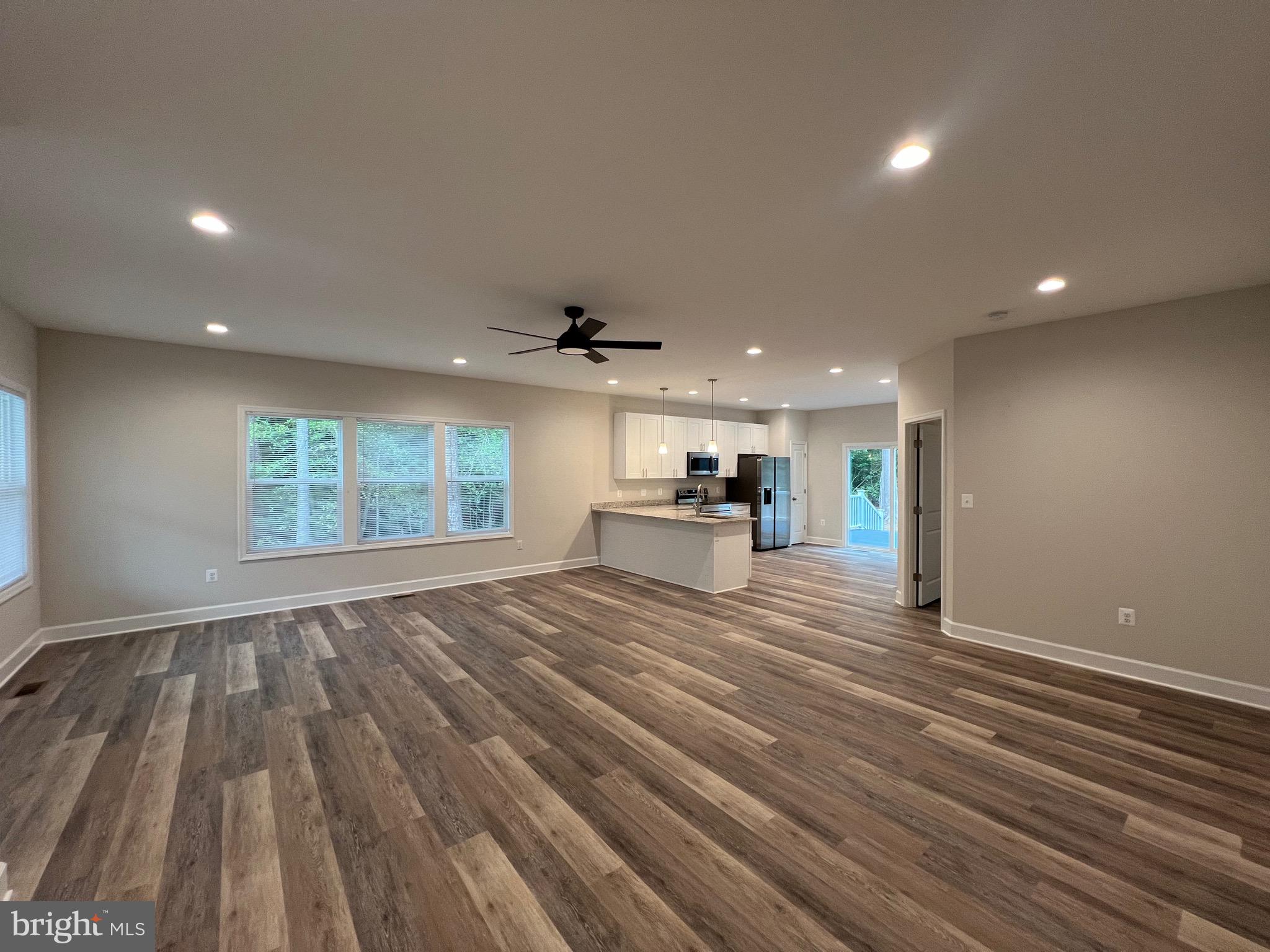 GLEBE HARBOR - Residential