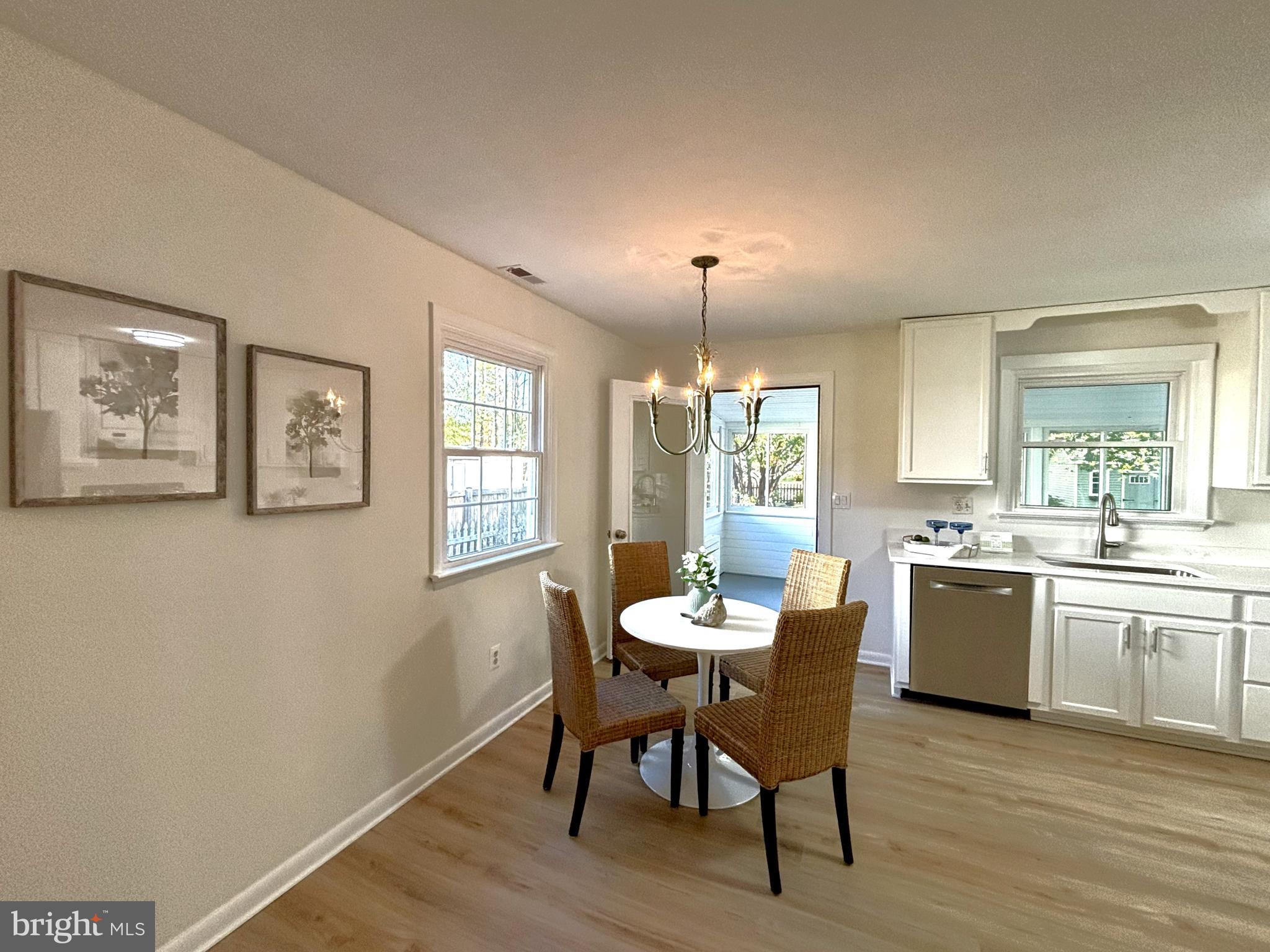 ROMANCOKE ON THE BAY - Residential