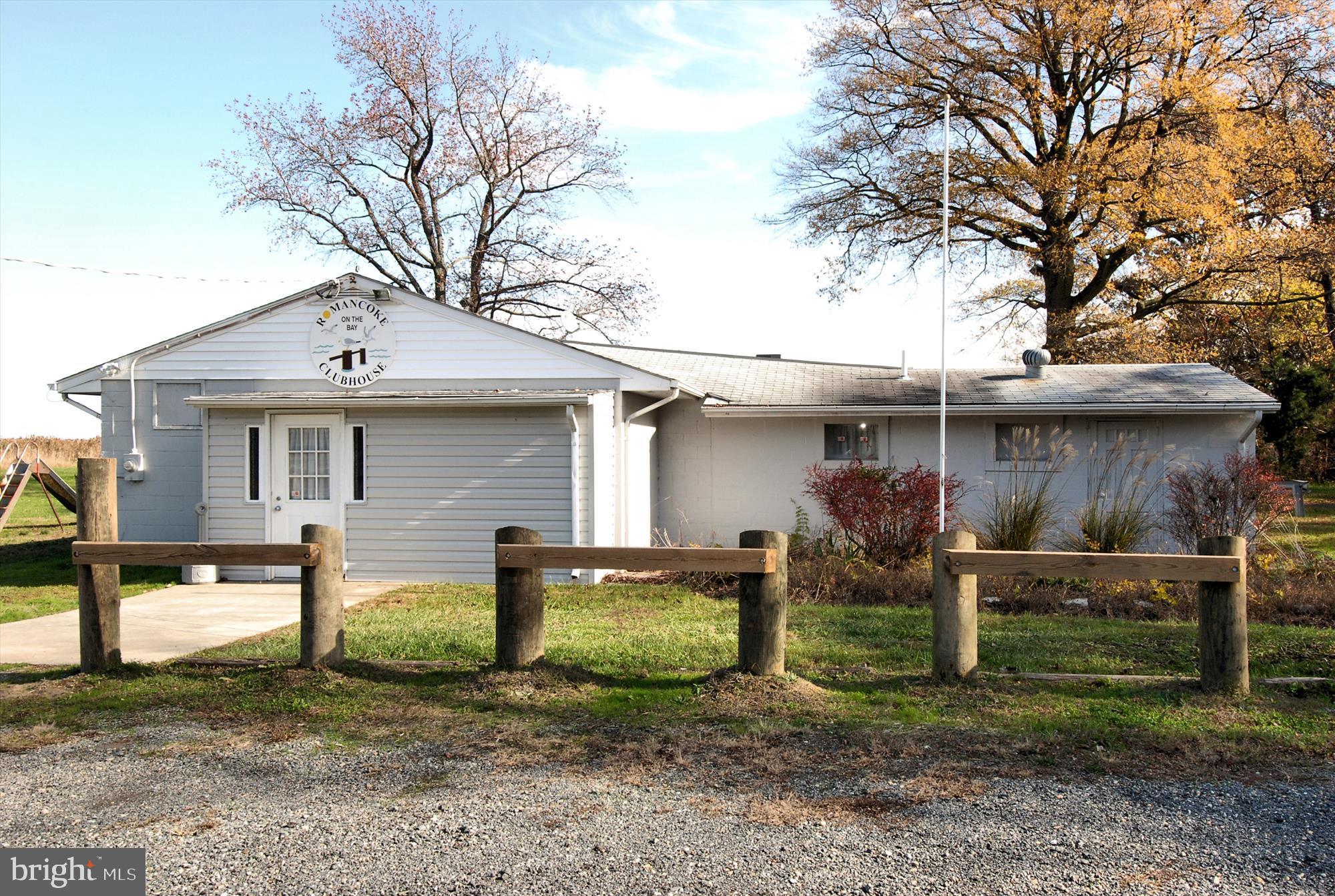 ROMANCOKE ON THE BAY - Residential