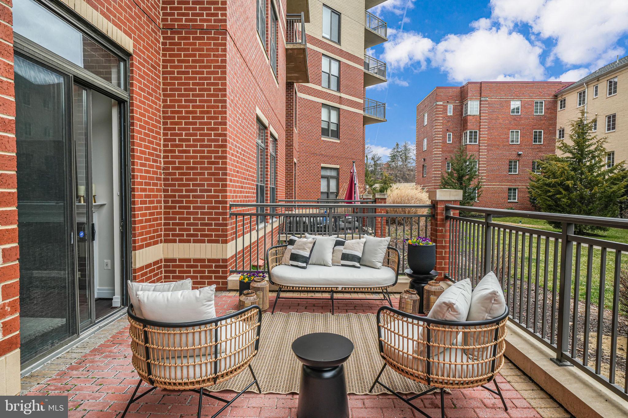 THE PARK AT COURTHOUSE - Residential