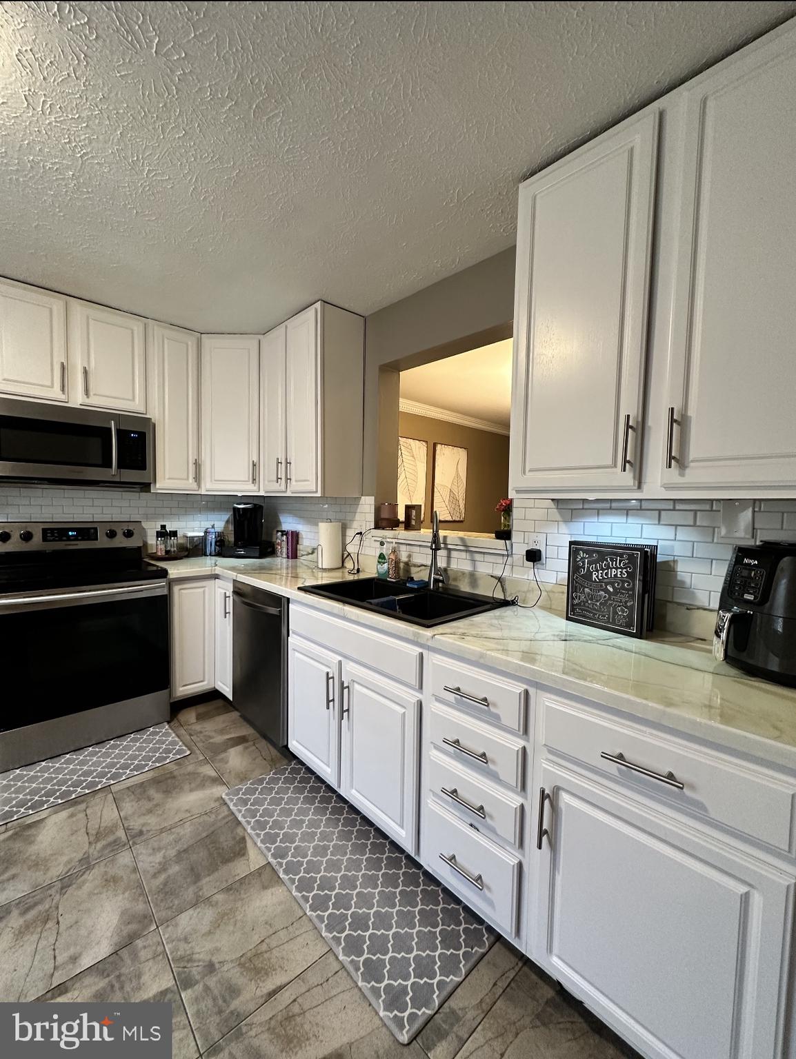 WAKEFIELD NEIGHBORHOOD - Residential