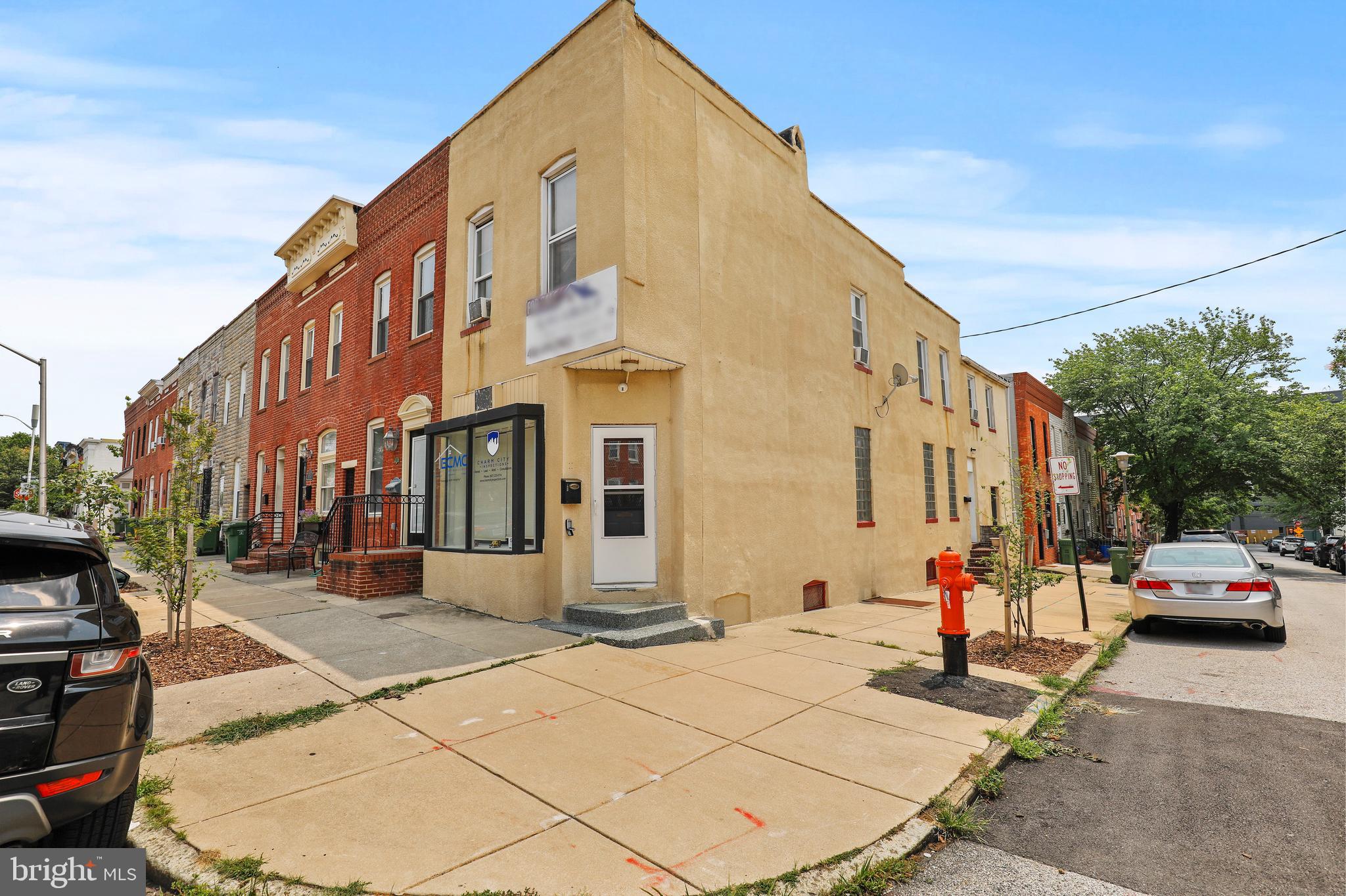 RARELY AVAILABLE STORE FRONT UNIT LOCATED IN THE HEART OF CANTON. UPDATED MAIN LEVEL COMMERCIAL SPACE. AMPLE STORAGE IN LOWER LEVEL BASEMENT. CLOSE PROXIMITY TO RETAIL SHOPPING, LOCAL DINING, AND ALL MAJOR HIGHWAYS. SCHEDULE A PRIVATE TOUR TODAY!