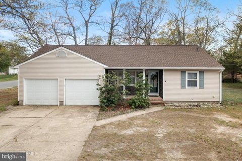 Homes For Sale - 371 Constitution Drive<br/> FORKED RIVER, NJ 08731