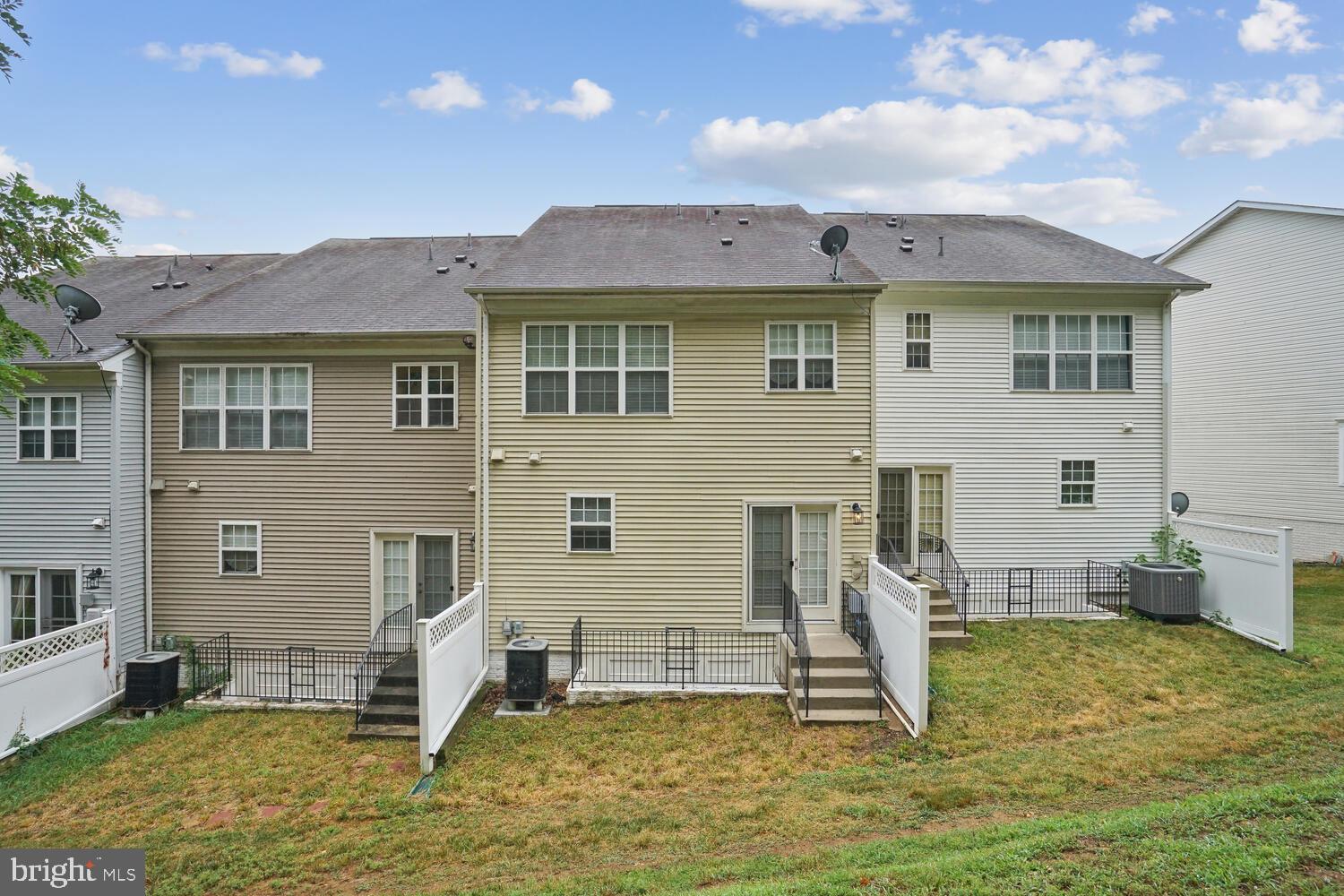 RIVERWATCH IND HEAD - Residential