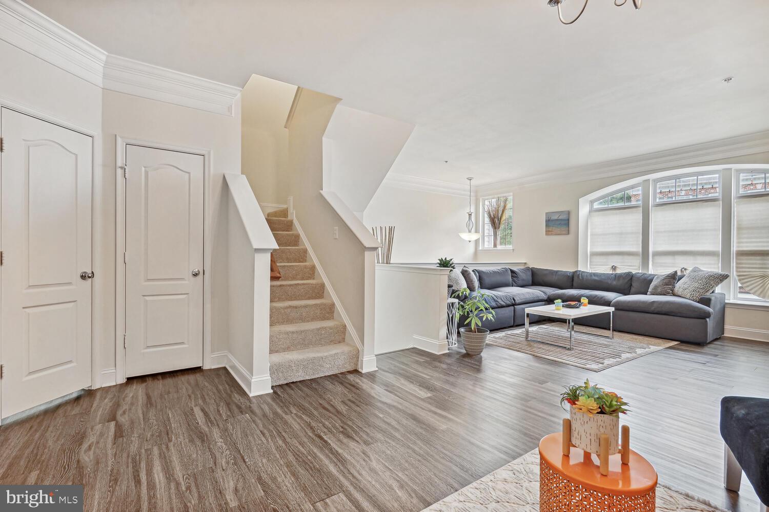 RIVERWATCH IND HEAD - Residential