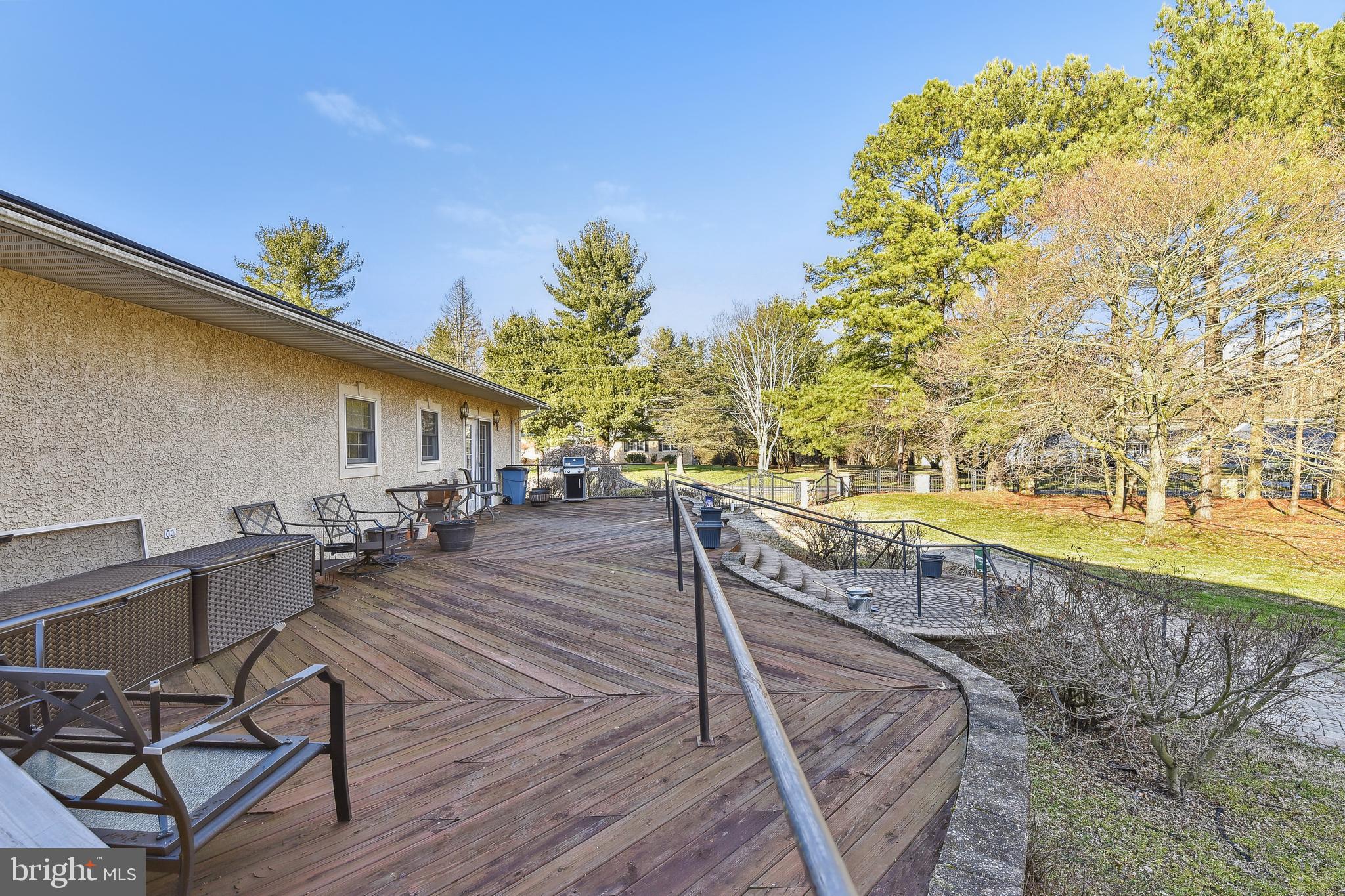 HANCES POINT - Residential