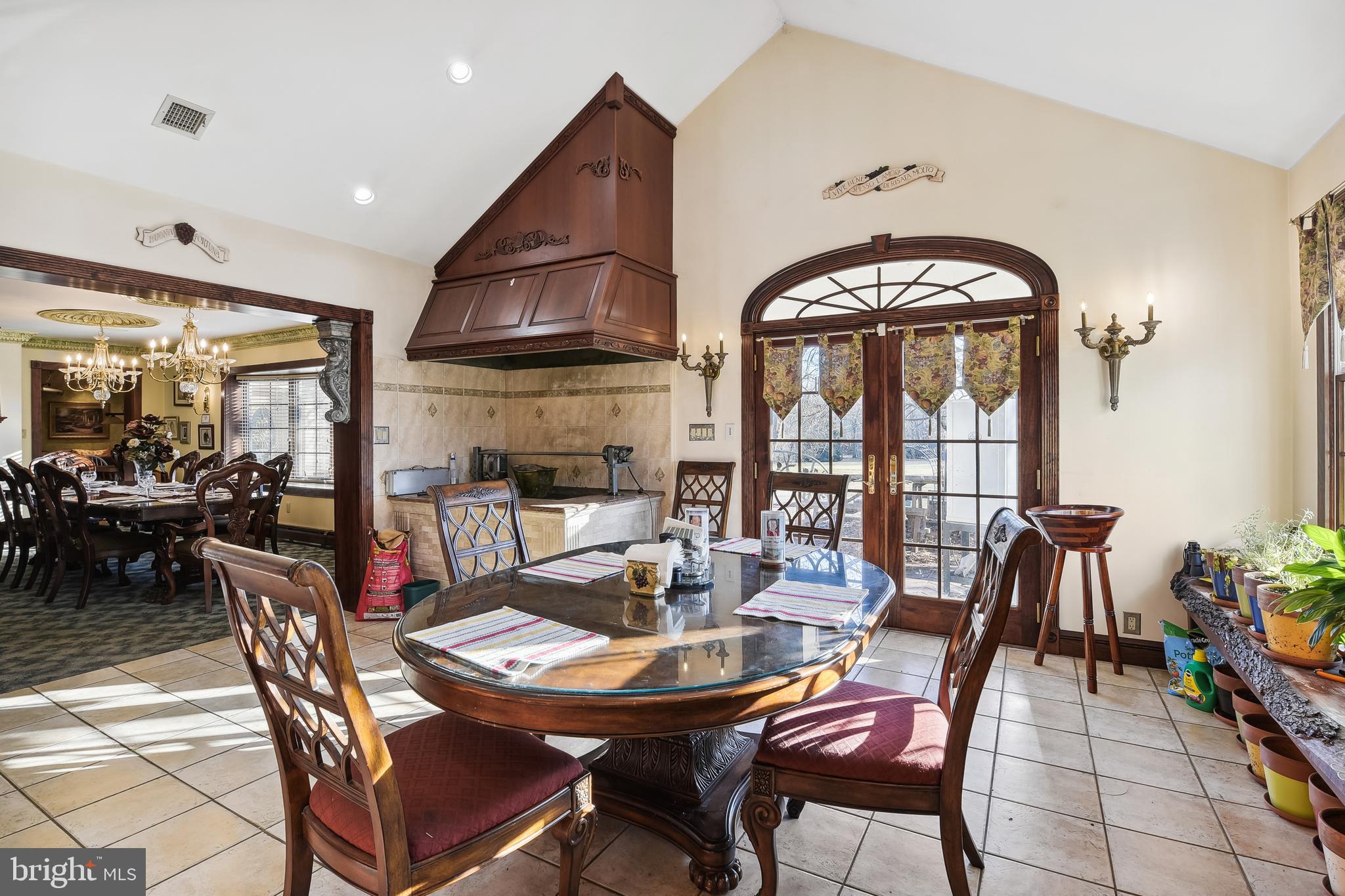 HANCES POINT - Residential