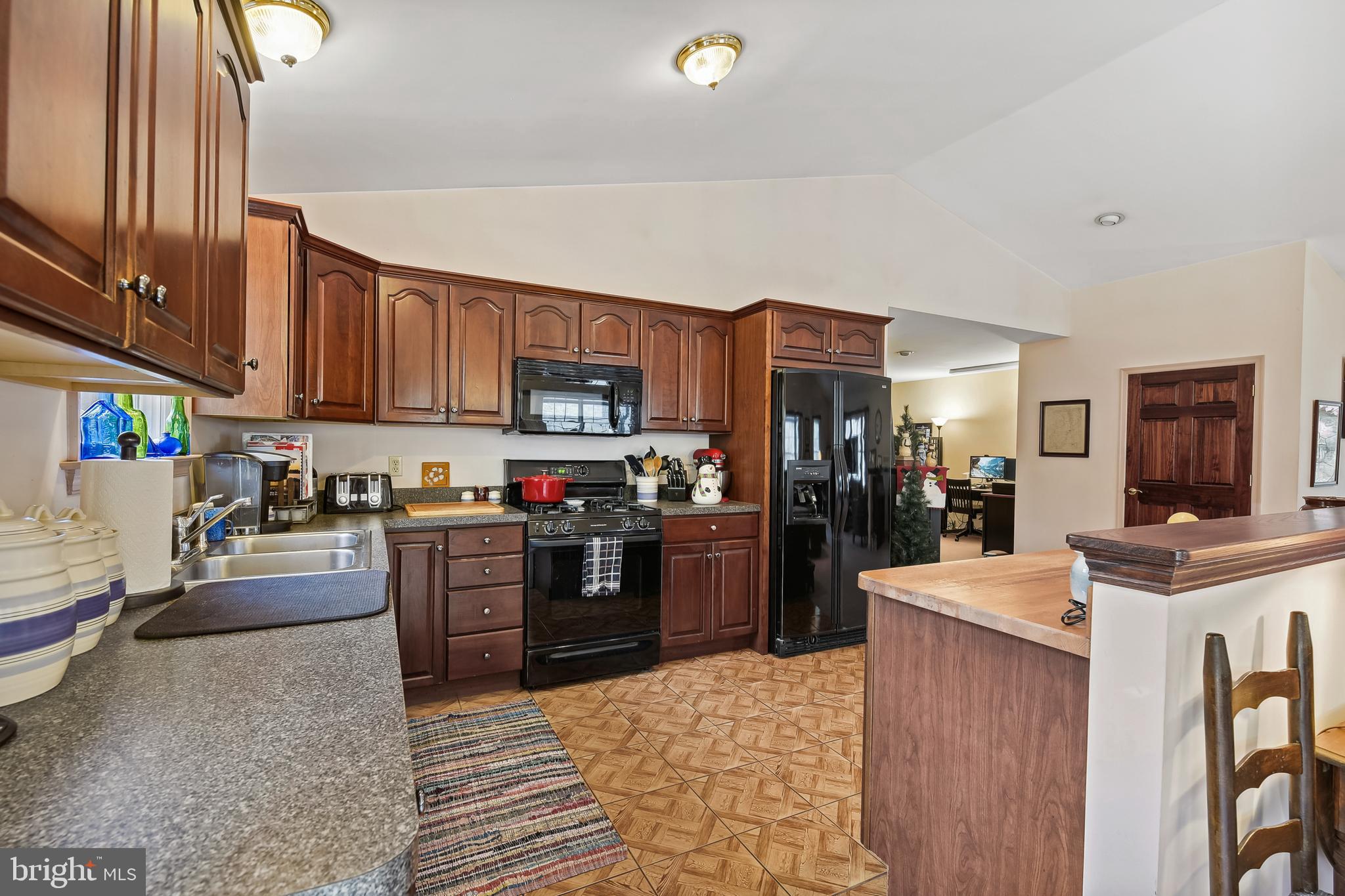 HANCES POINT - Residential