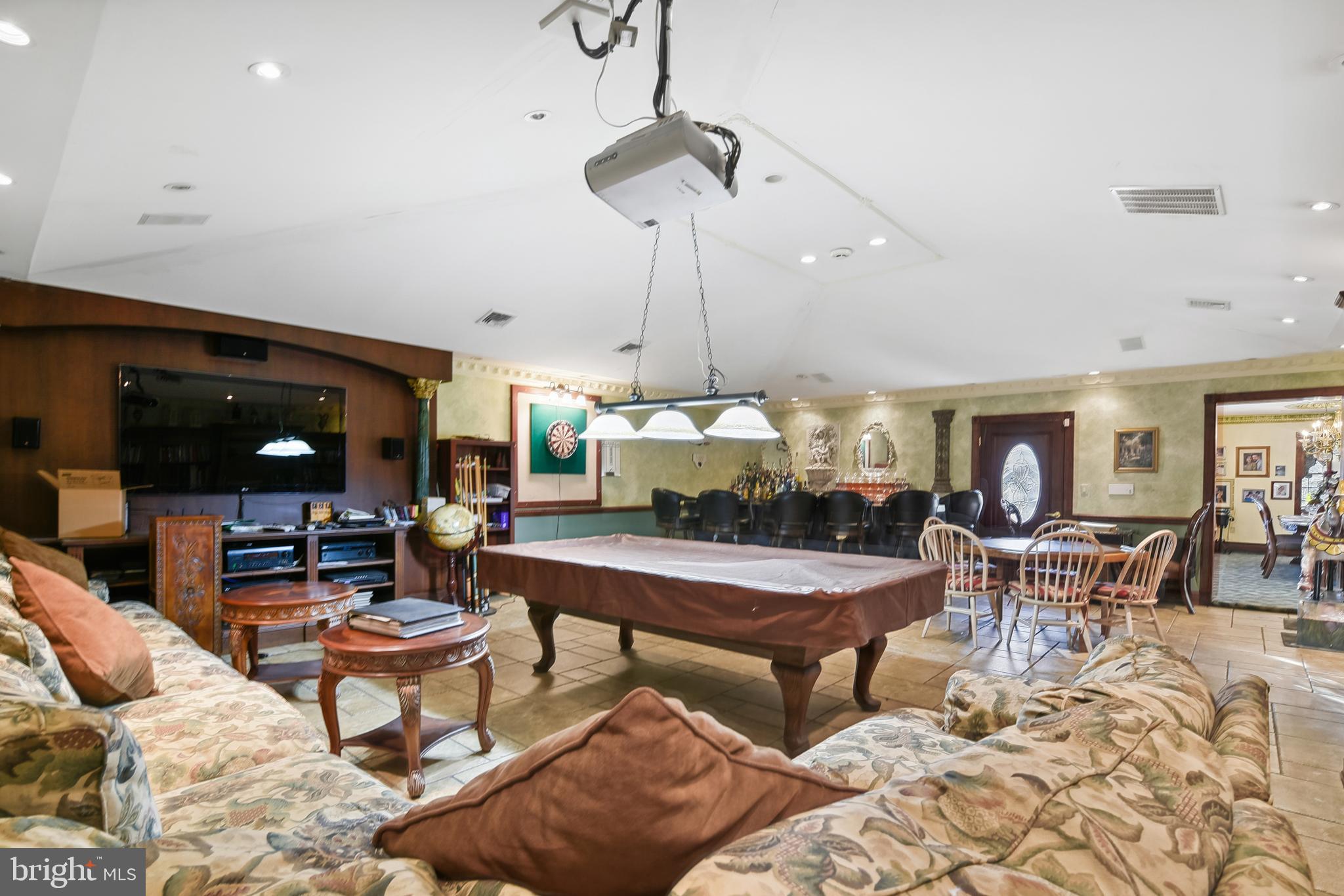 HANCES POINT - Residential