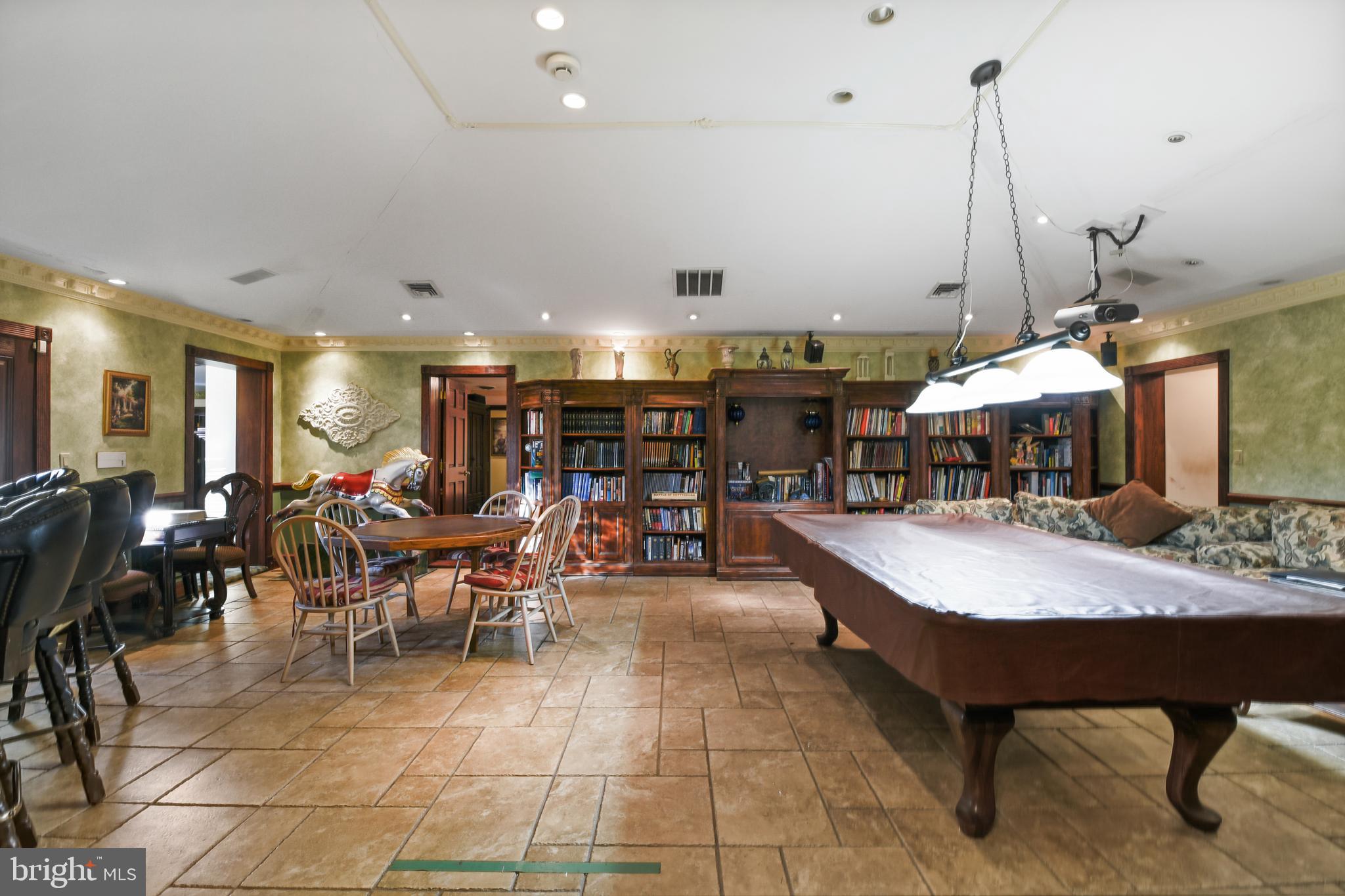 HANCES POINT - Residential